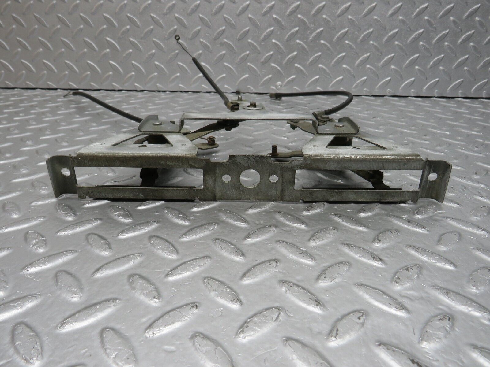 40257 Mercedes-Benz W110 230 Dashboard Heater Control