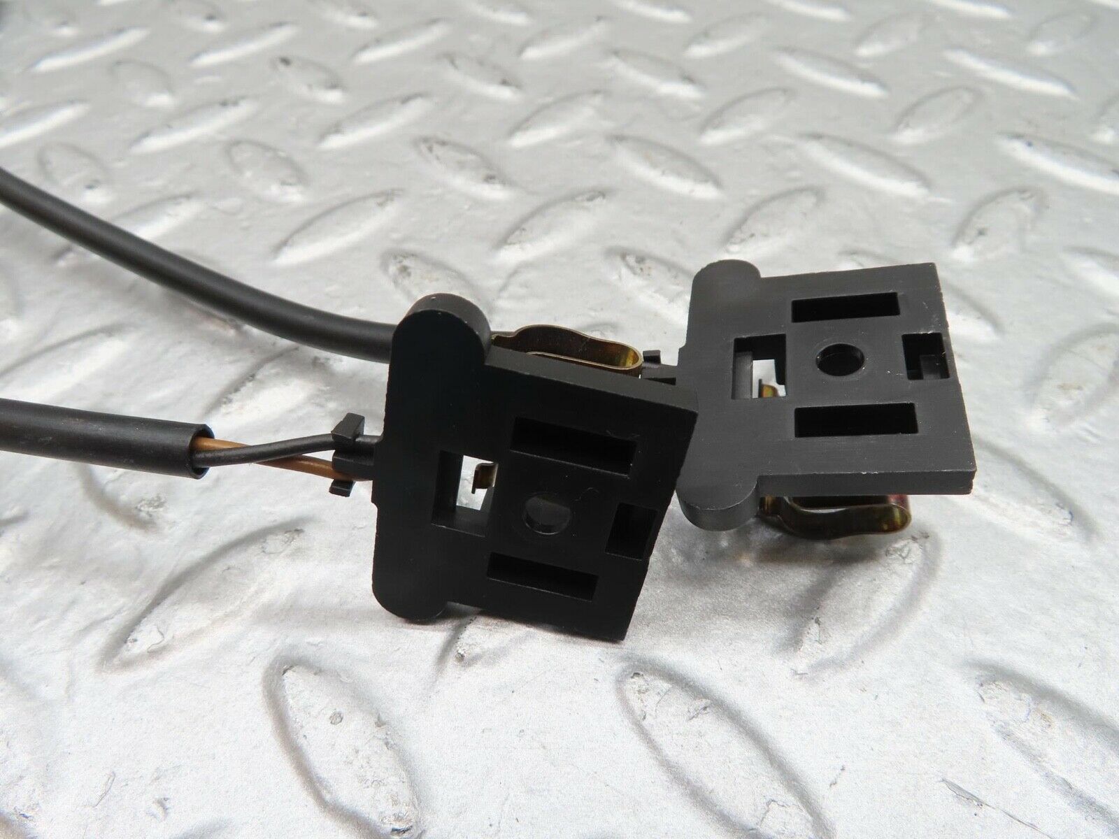 15055 Mercedes-Benz W140 S320 Sun Visor Lighting Contact Switch 2028101012