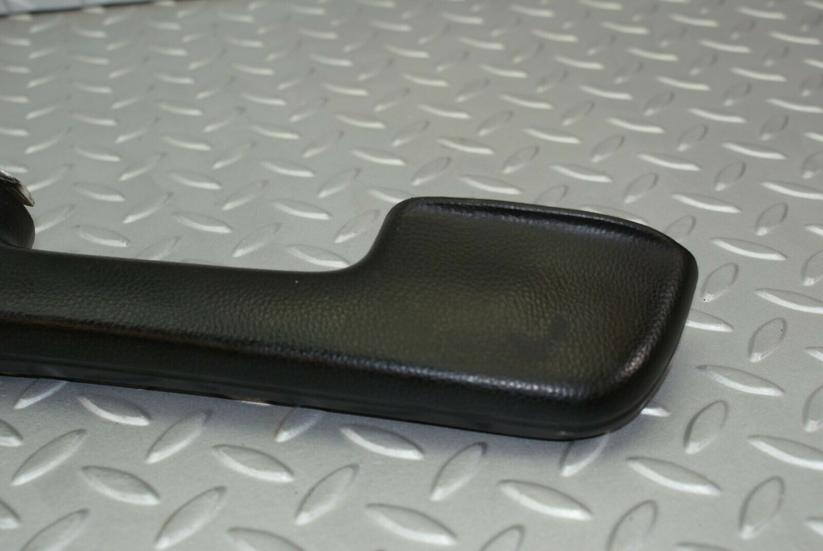 3110 Mercedes-Benz W115 220D Interior Door Handle Right Black