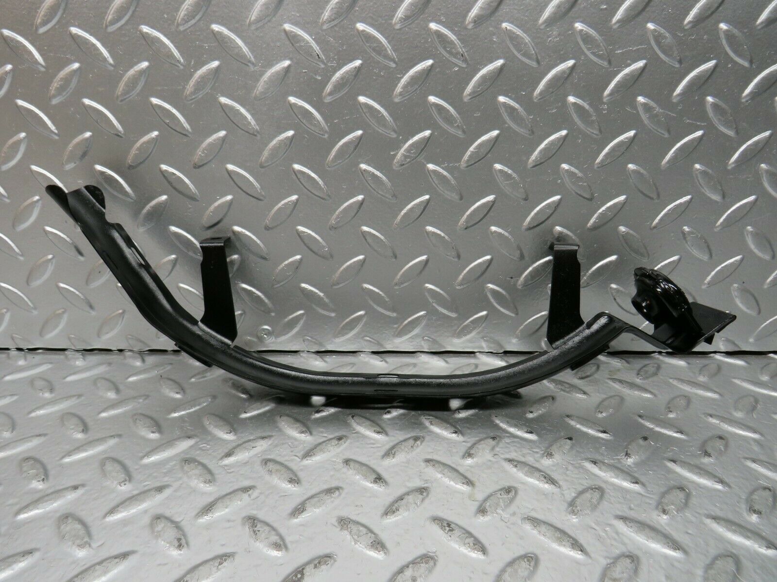 23314 Mercedes-Benz W116 350SE Starter Motor Wire Bracket