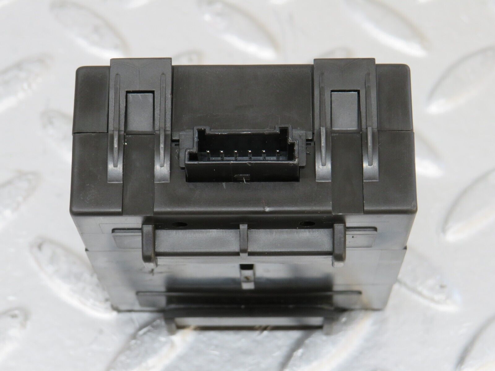 34865 Mercedes-Benz W210 320E Anti Theft Sensor 2108208726