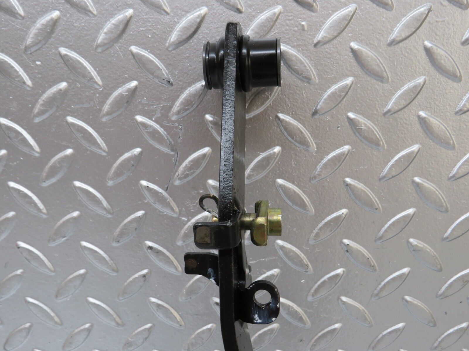 26584 Mercedes-Benz C124 220CE Coupe Brake Pedal 1232910082