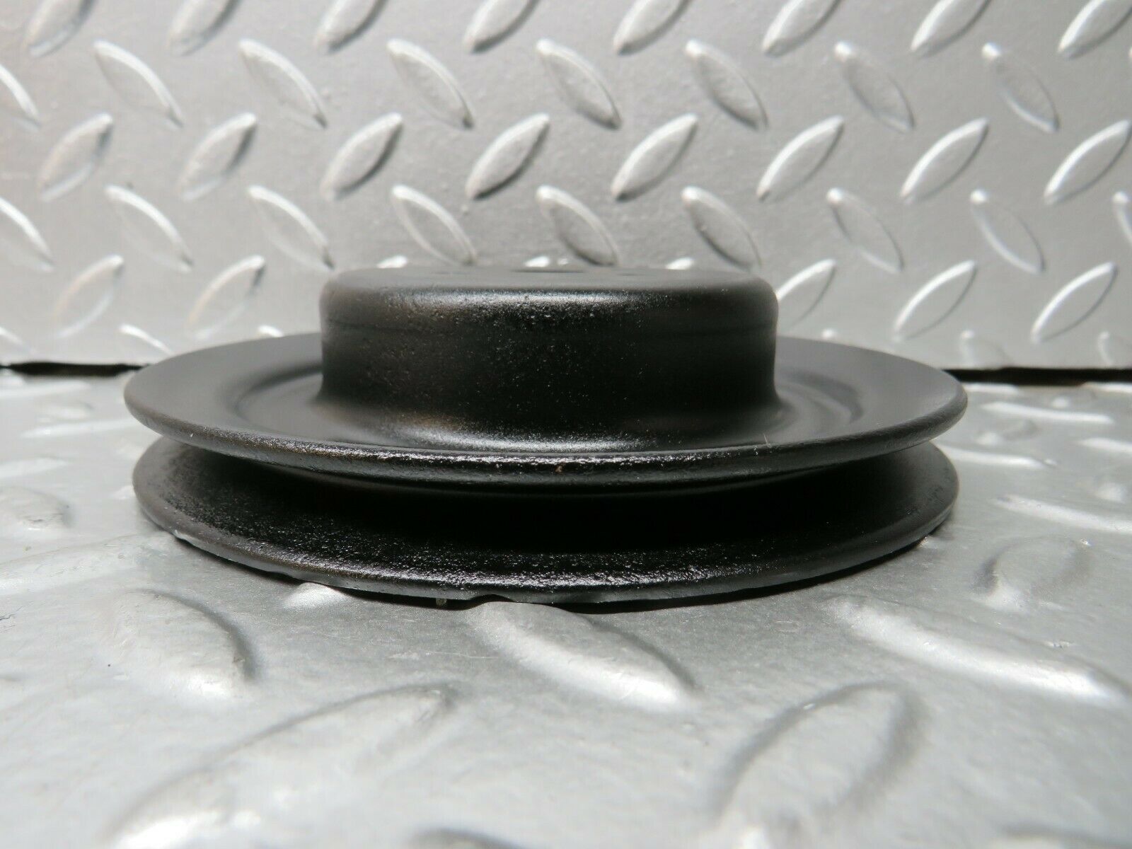 23517 Mercedes-Benz W114 280E Water Pump Pulley