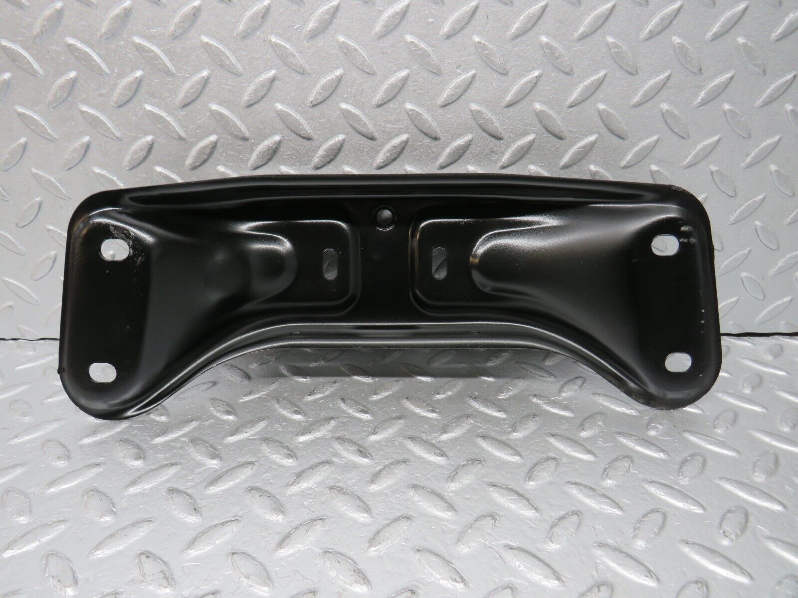 39568 Mercedes-Benz R129 320SL Coupe Gearbox Mount Bracket