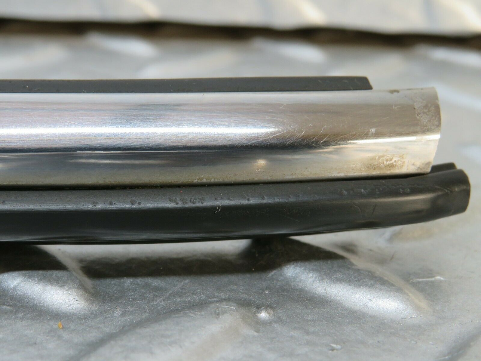 23644 Mercedes-Benz W114 280E Rear Left Fender Wing Centre Moulding Trim