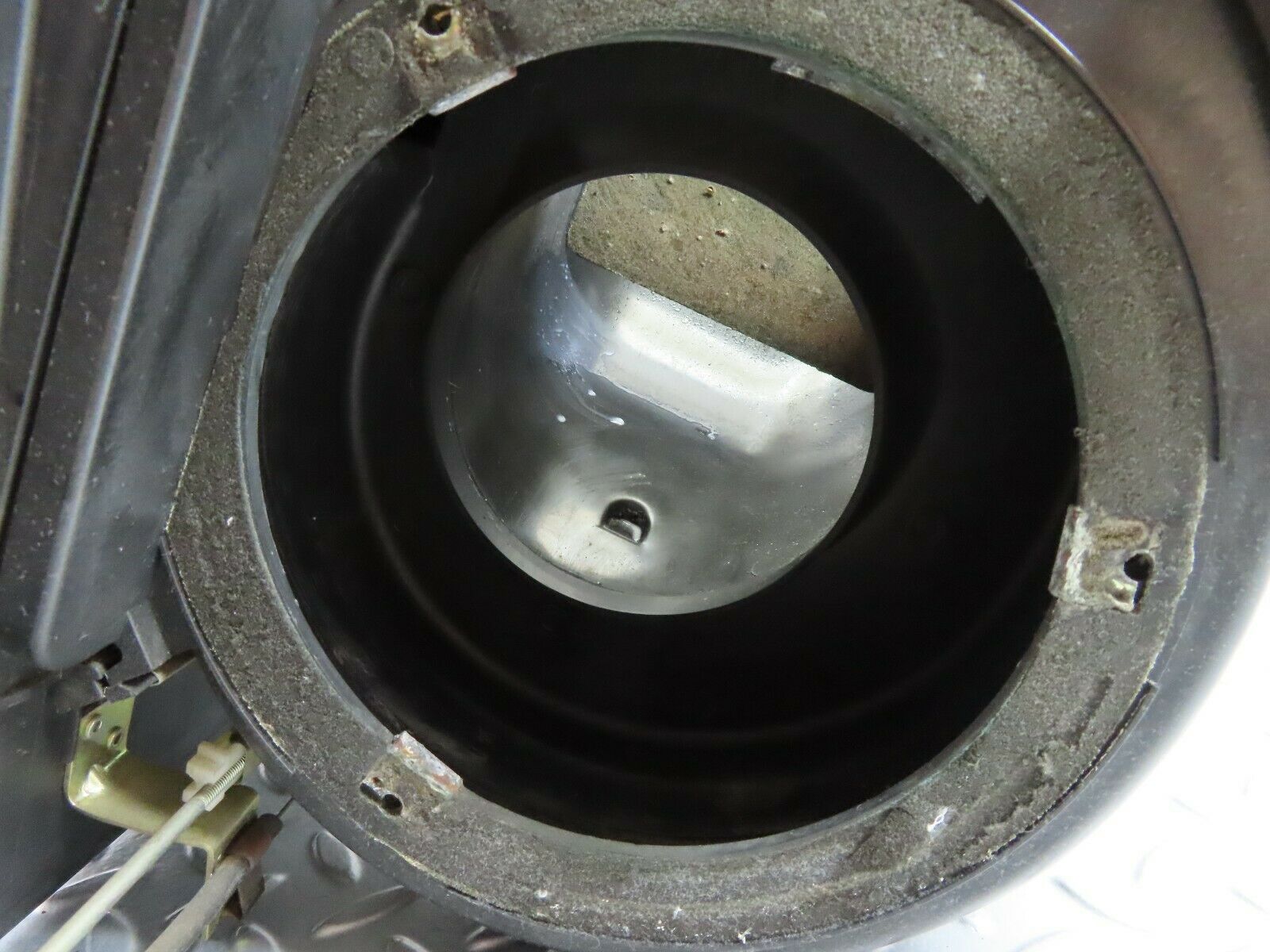 7670 Mercedes-Benz S123 230TE Wagon Heater Box Blower Housing Behr 1238300508