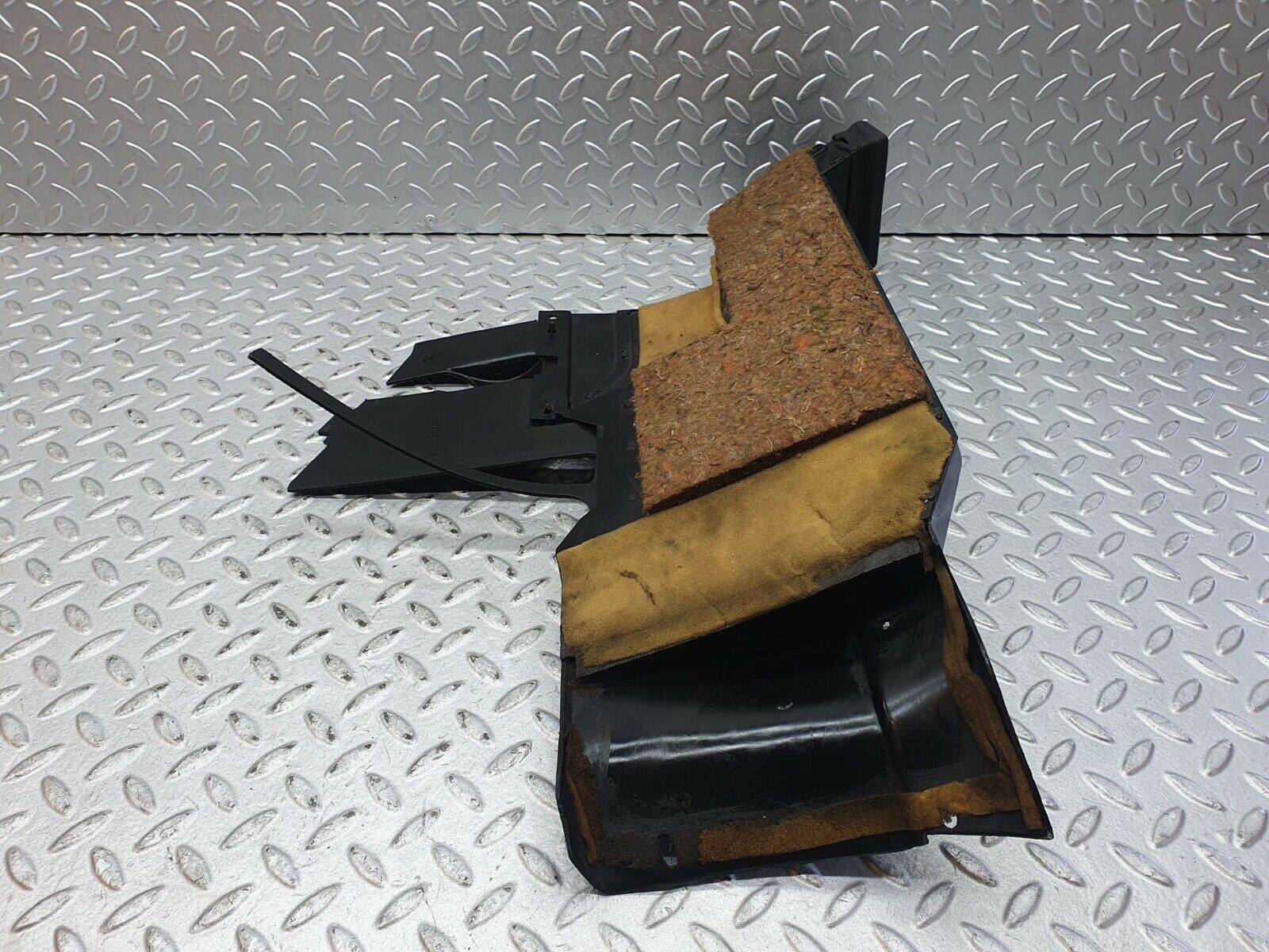 0163 Mercedes-Benz W116 350SE Dashboard Air Duct Right Driver Side O/S