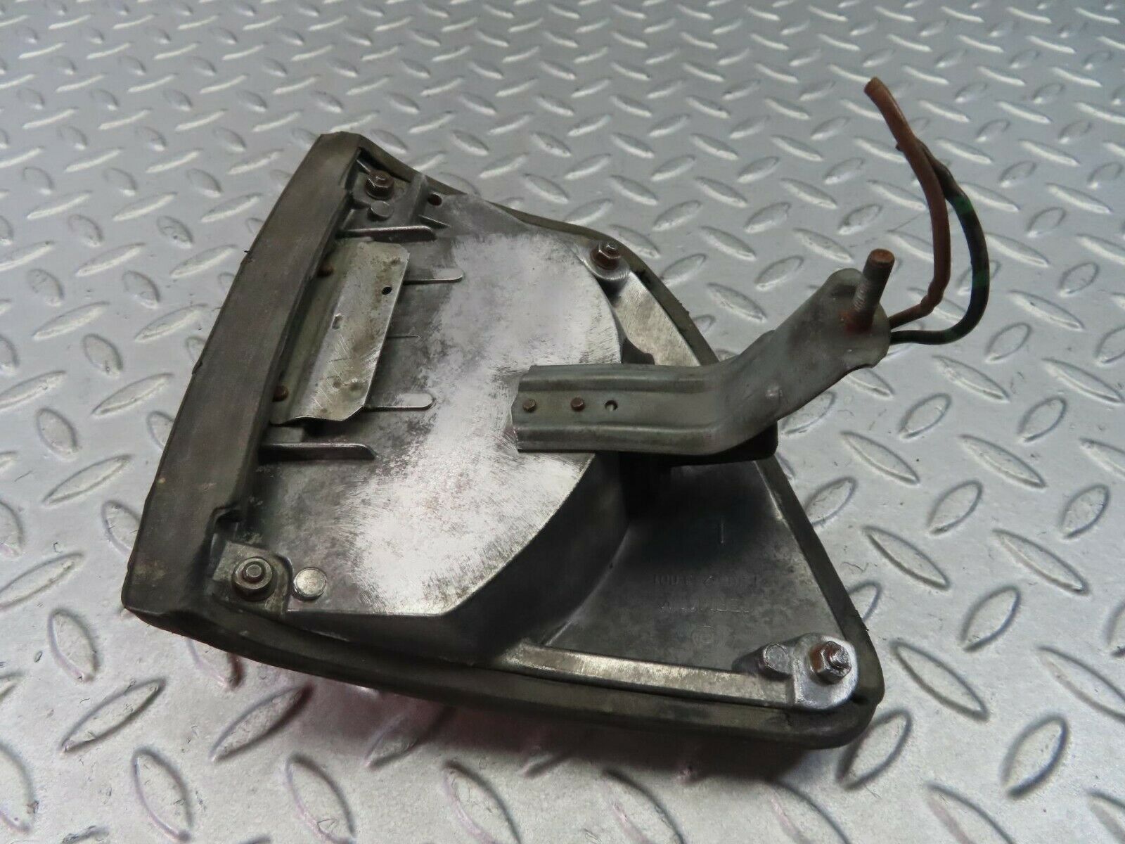 8546 Mercedes-Benz W116 Indicator Light Front Left 1305233001