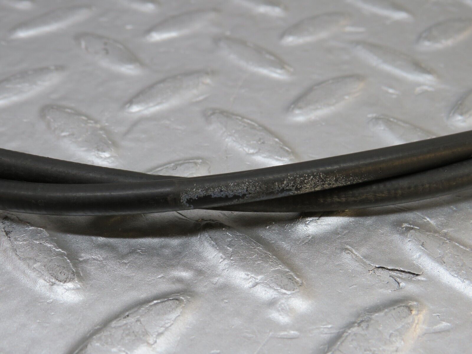 37541 Mercedes-Benz W109 300SEL Heater Hose Pipe 1098310494