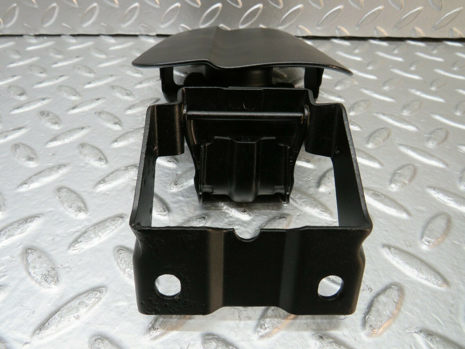 23152 Mercedes-Benz C123 230CE Coupe Fuel Tank Flap Cap Without Spring