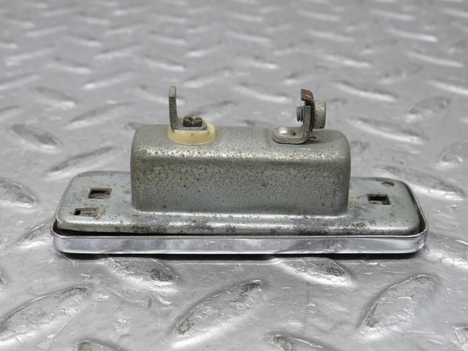 37342 Mercedes-Benz W109 300SEL number Plate Light Chrome Hella