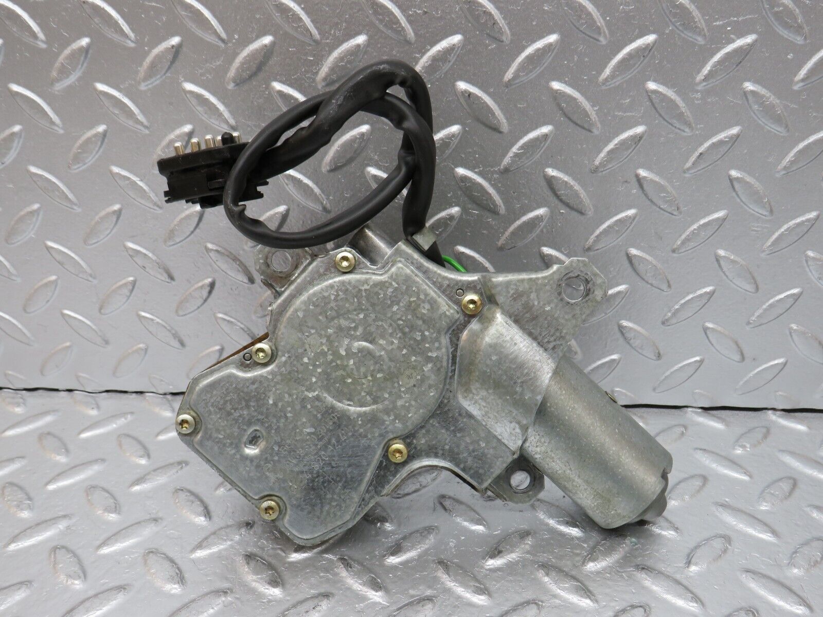 32432 Mercedes-Benz S124 300TE Wagon Rear Wiper Motor 0390201506 1248201242