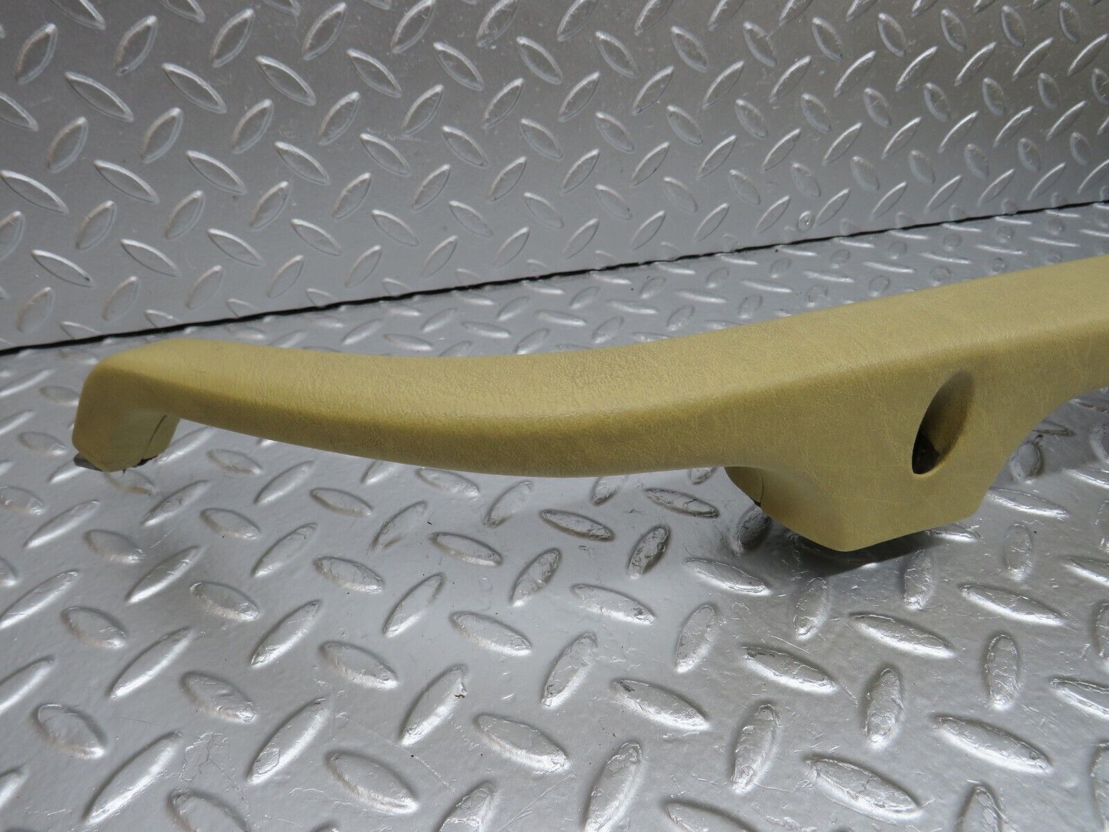 34287 Mercedes-Benz C126 380SEC Coupe Right Door Handle Arm Rest