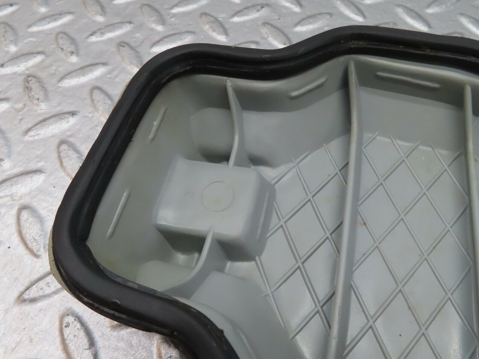 18109 Mercedes-Benz W123 200 Headlight Cover