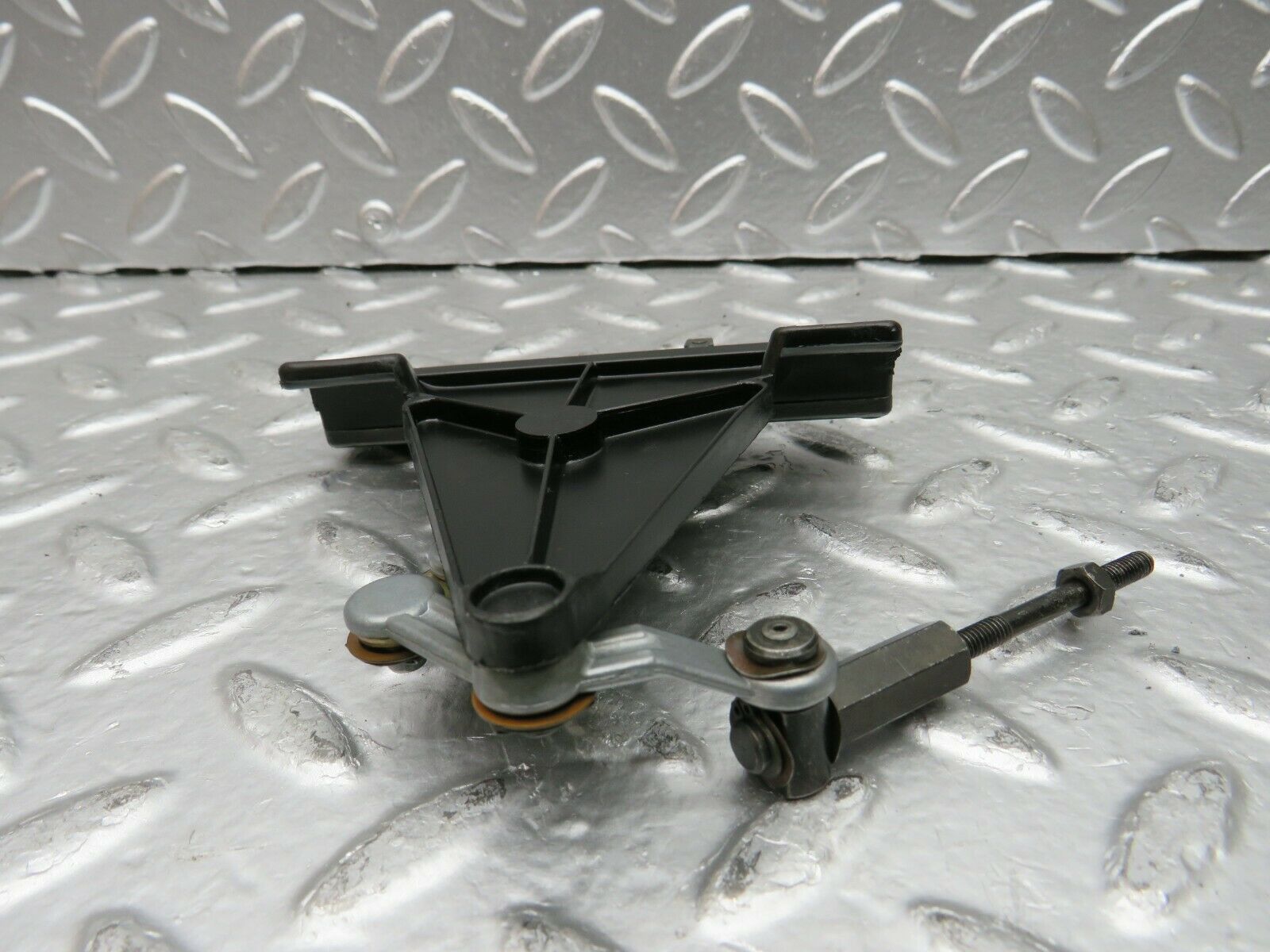 22719 Mercedes-Benz C107 450SLC Coupe Air Vent Control Lever Centre