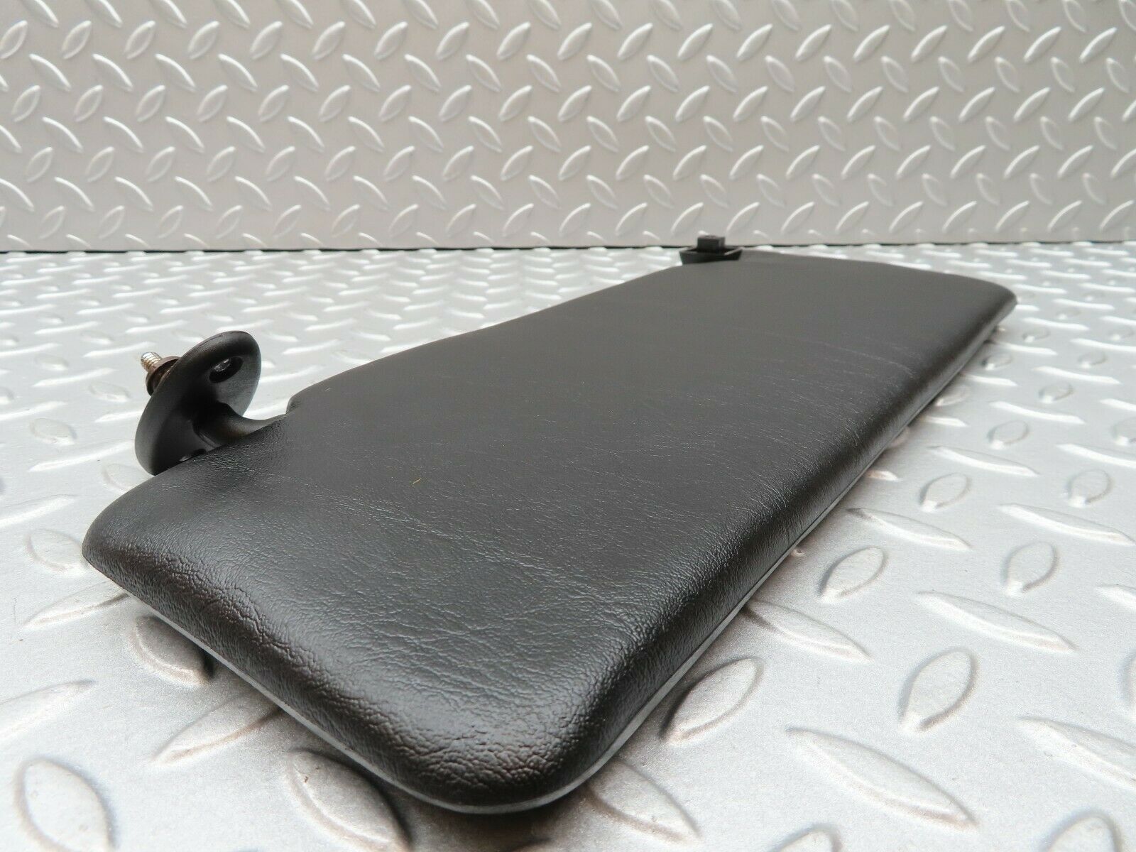 3843 Mercedes-Benz S123 200T Wagon Sun Visor Right Side Black