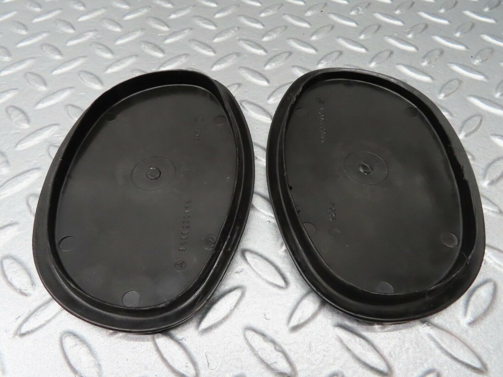 12734 Mercedes-Benz W111 220SE Suspension Mount Plastic Cover 1106830010