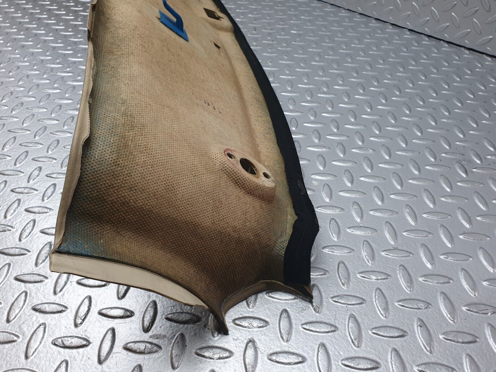 40980 Mercedes-Benz W126 300SE Headlining Roof Panel Beige