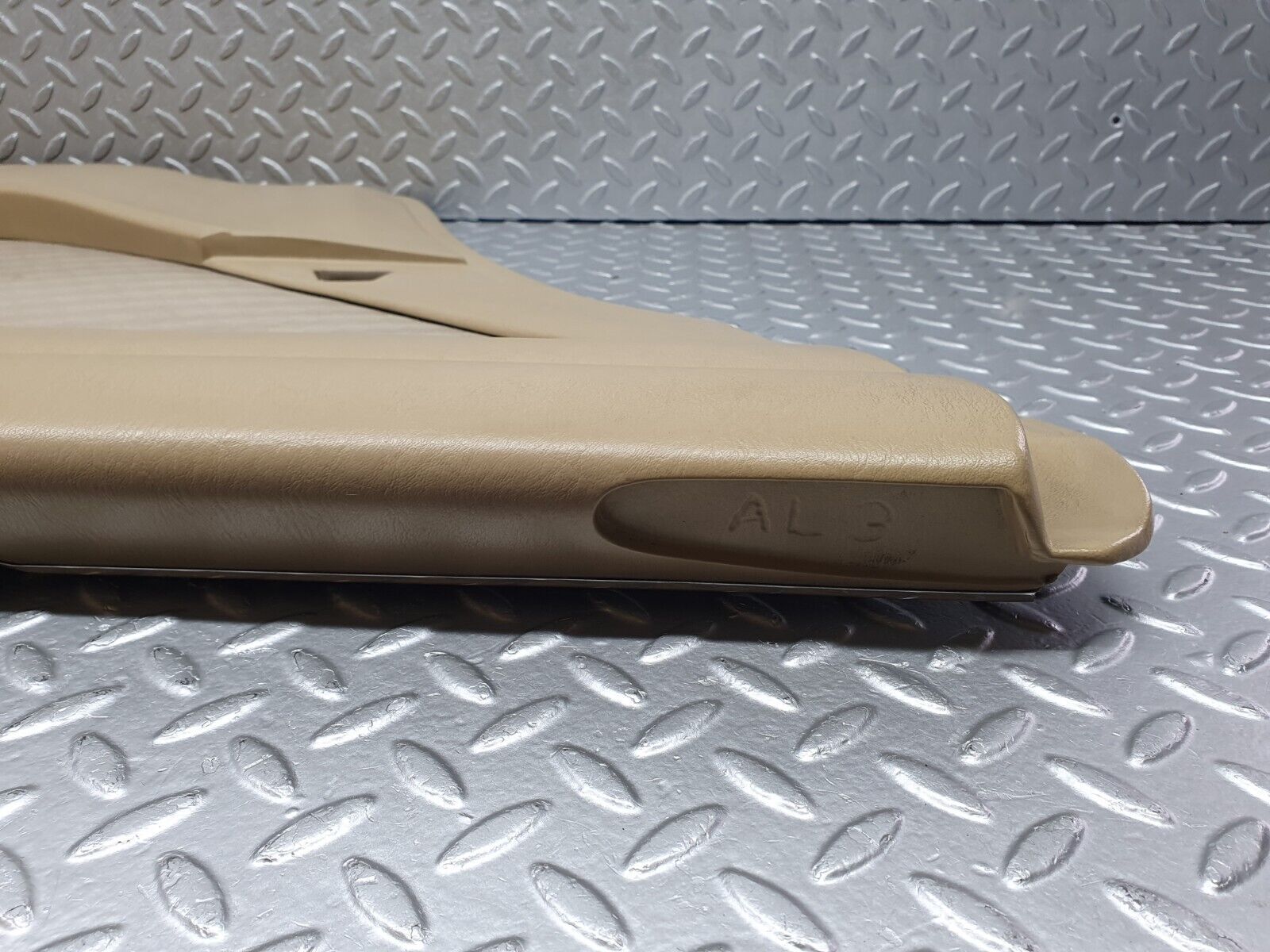 41120 Mercedes-Benz W126 300SE Rear Left Door Card Beige 1267370170