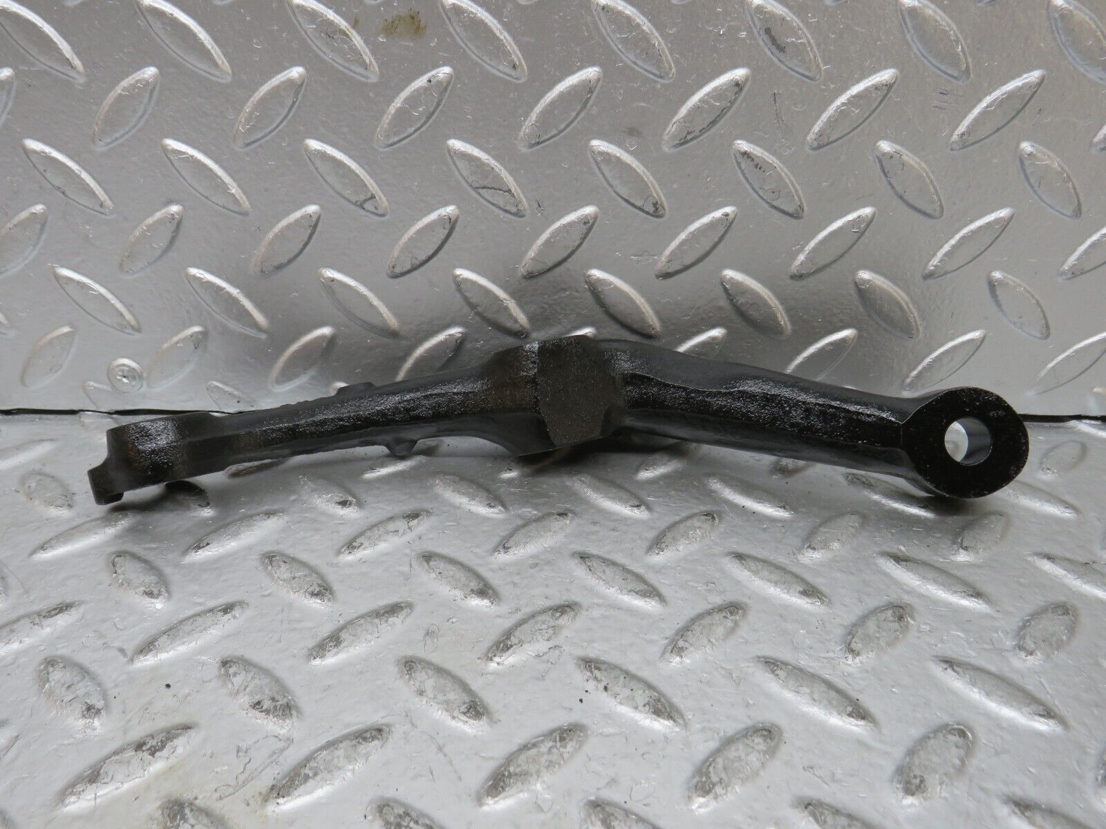 27398 Mercedes-Benz W123 280E Front Axle Steering Arm Right Side