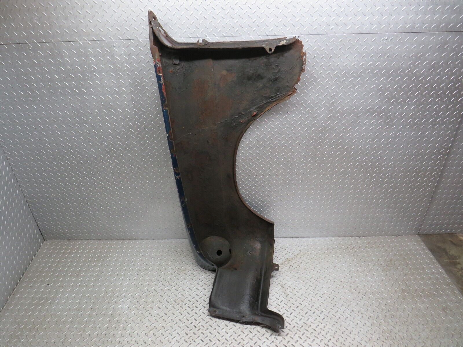 40526 Mercedes-Benz W110 230 Front Right Wing Fender Panel