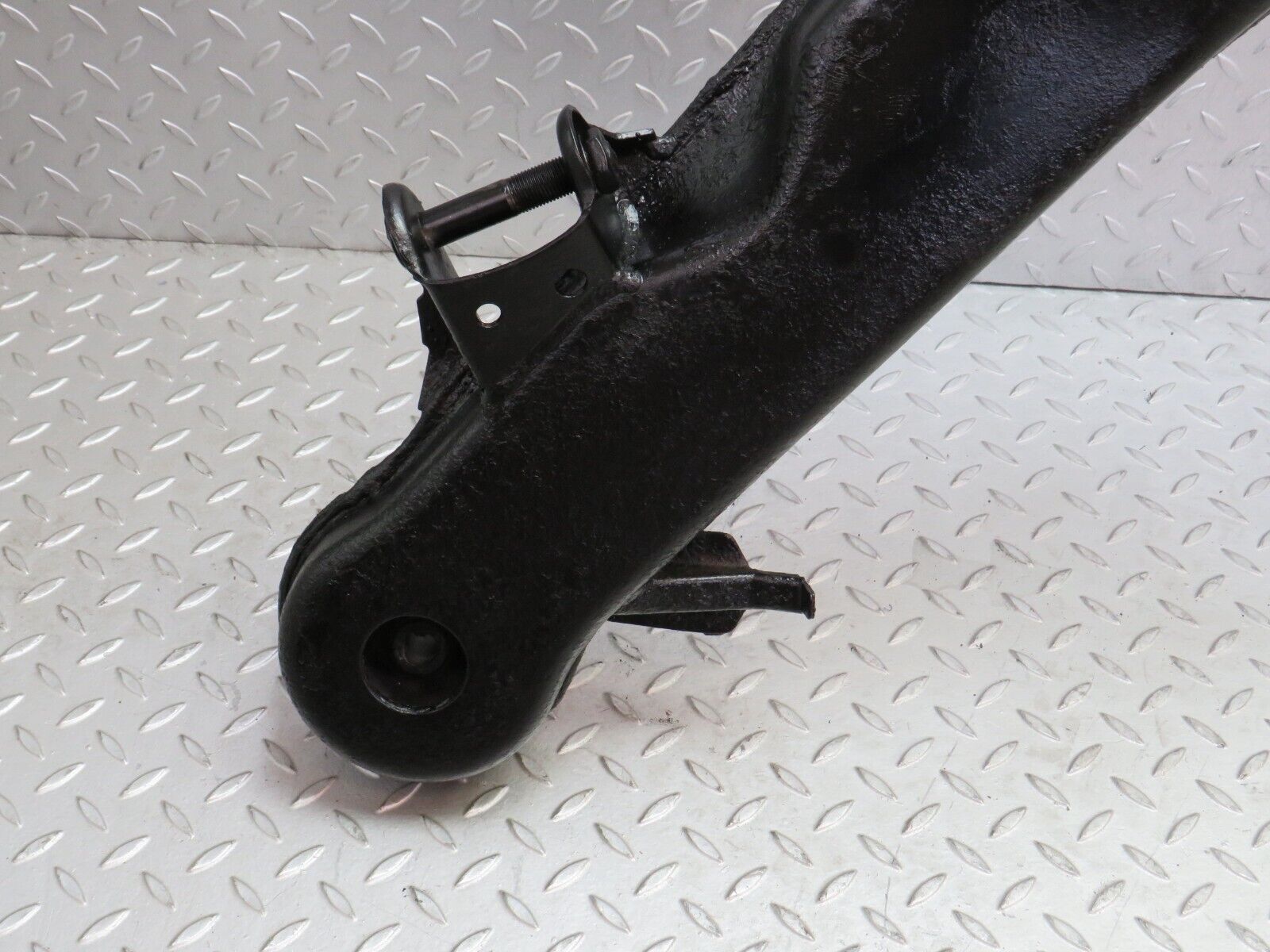 36376 Mercedes-Benz W126 420SE Rear Subframe Axle Carrier Suspension