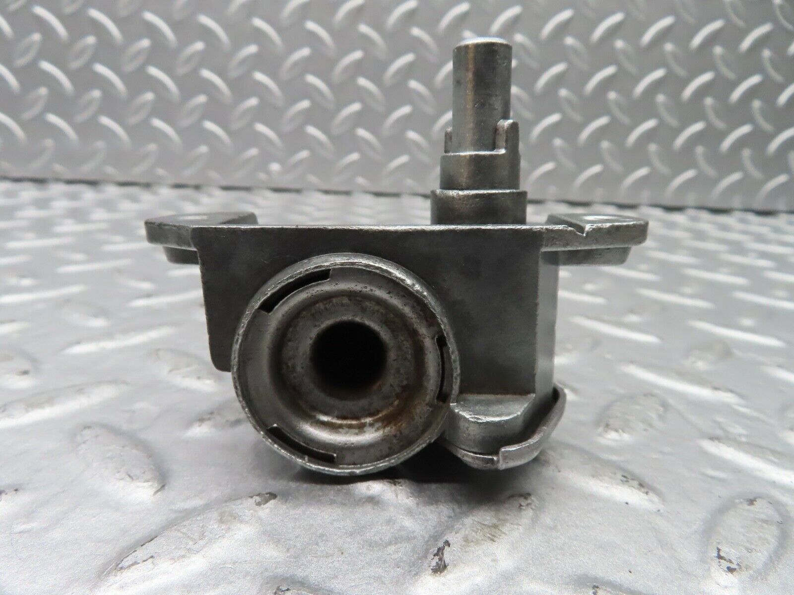 20276 Mercedes-Benz W114 280CE Coupe Vent Window Regulator Left Side