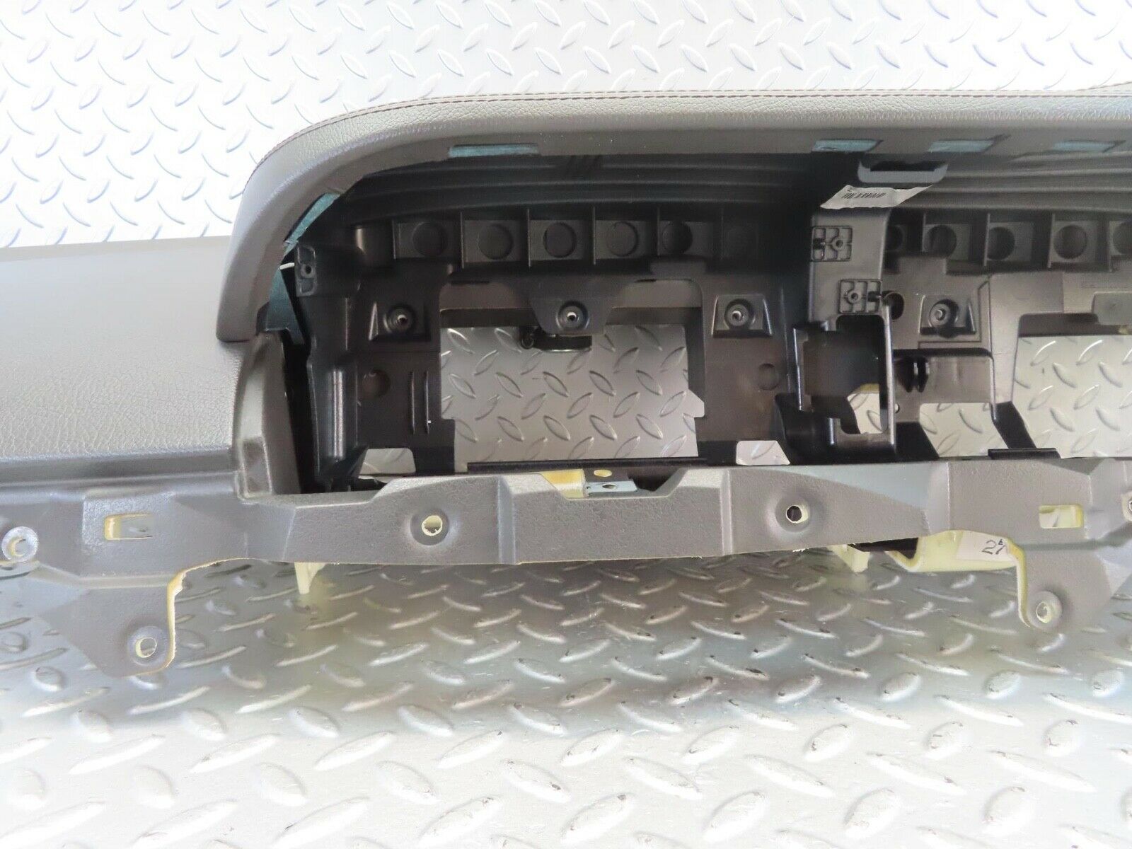 11236 Mercedes-Benz W221 S320 Dashboard Grey 2216800787