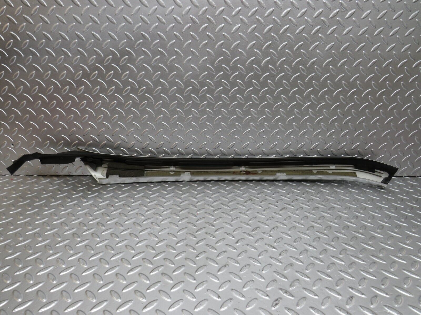 24813 Mercedes-Benz W140 S320 A Pillar Exterior Cover Right Side