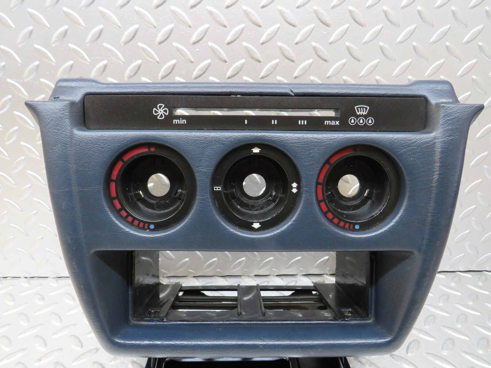 25241 Mercedes-Benz W201 190D Centre Console Heater Control Panel 2016830275