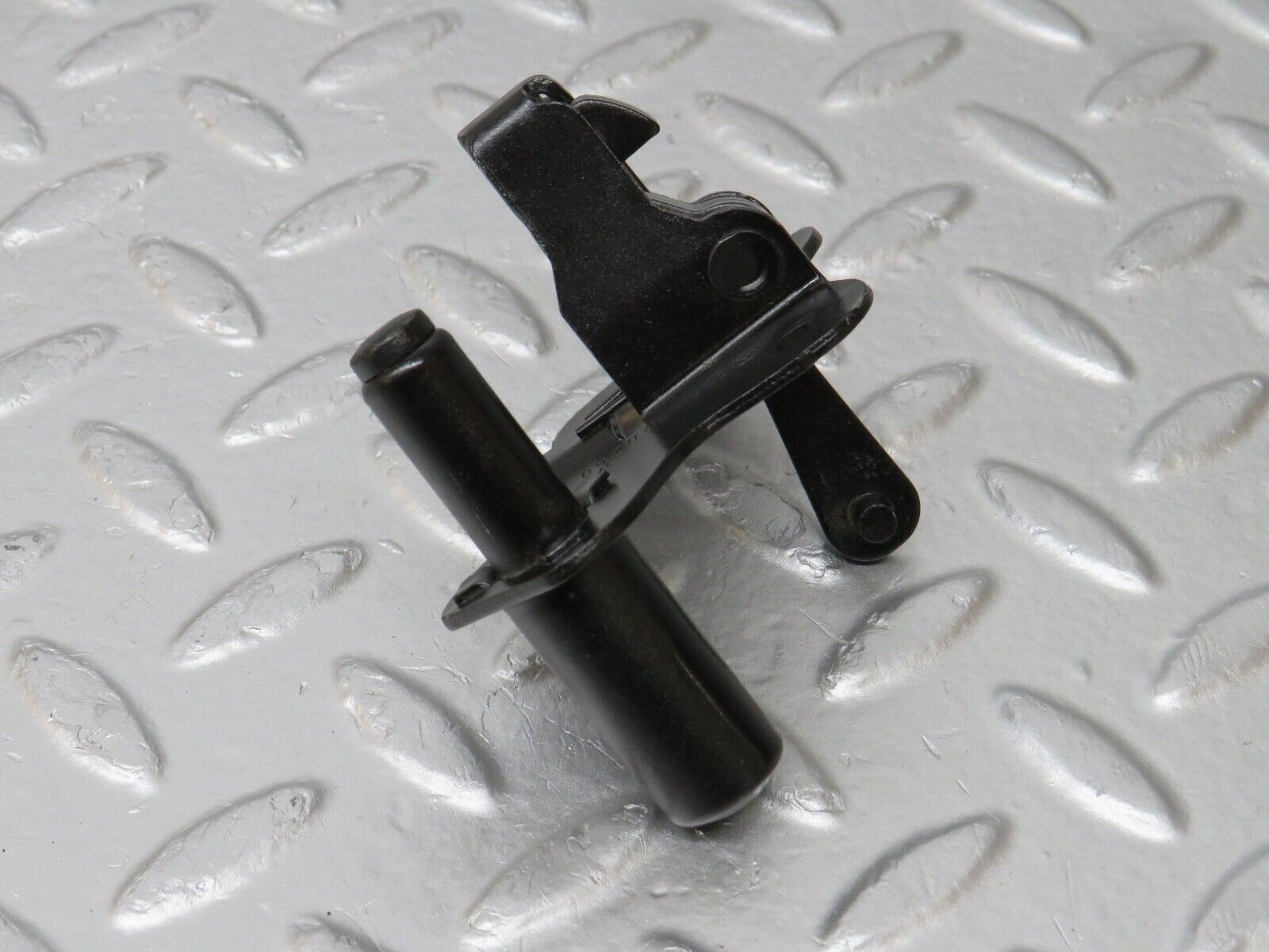 34676 Mercedes-Benz W124 260E Bonnet Lock Catch 1248800260