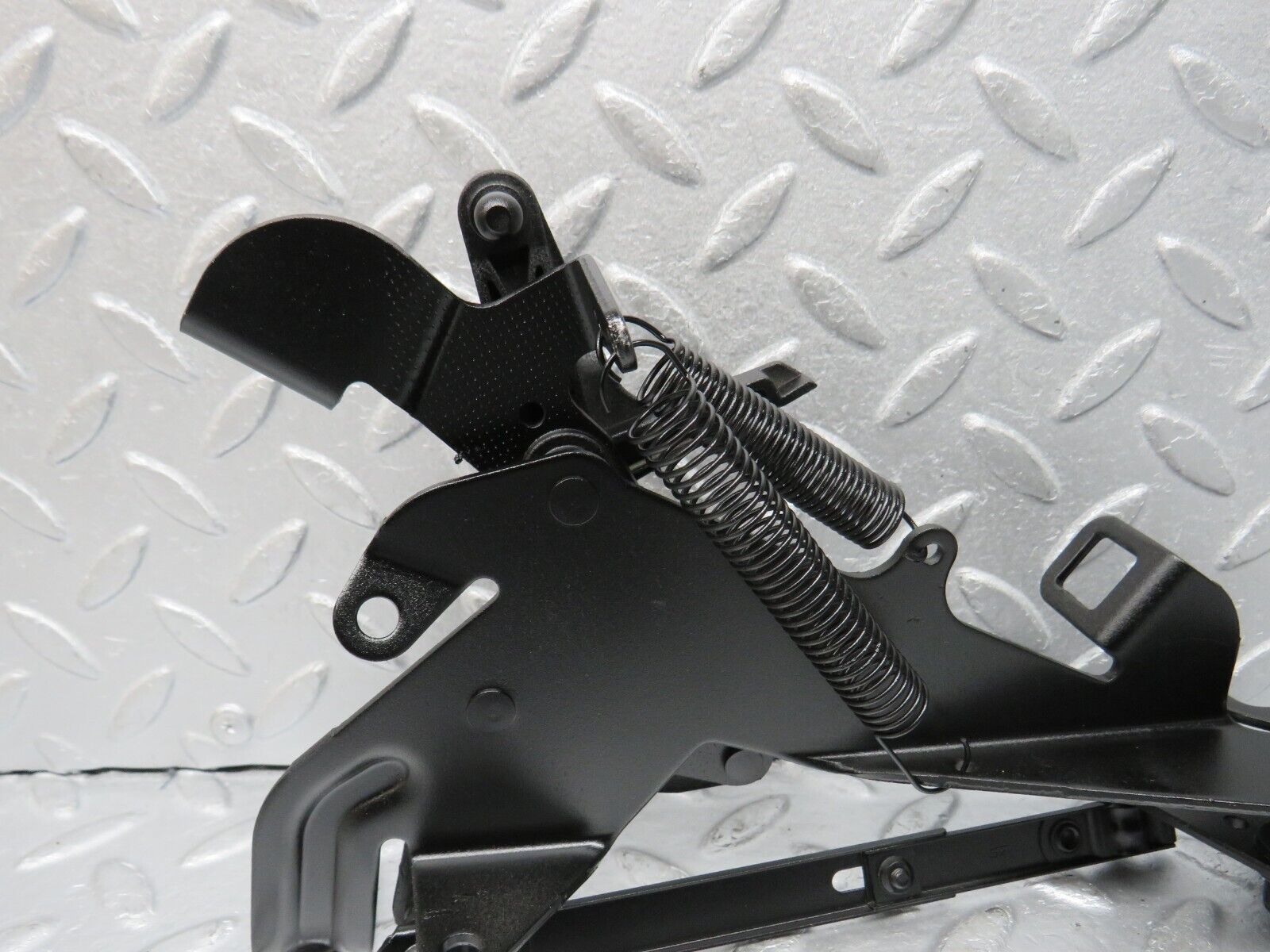 39576 Mercedes-Benz R129 320SL Coupe Throttle Linkage 1040702321