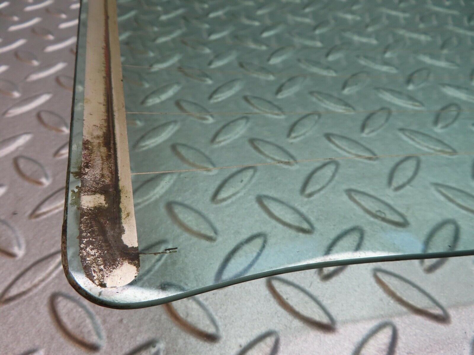 14747 Mercedes-Benz W201 190E Rear Heated Windscreen Glass