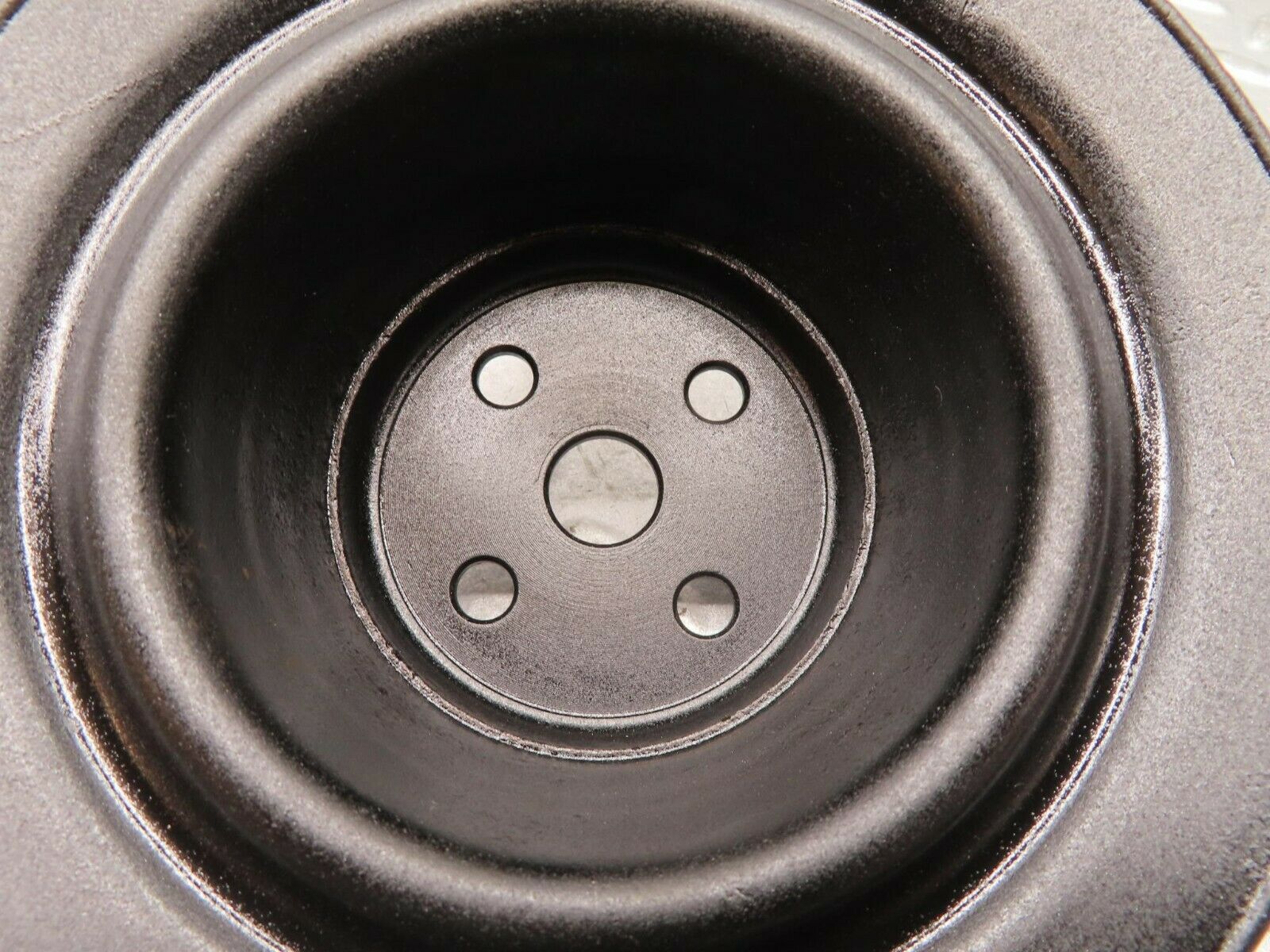 16632 Mercedes-Benz C107 380SLC Crankshaft Pulley