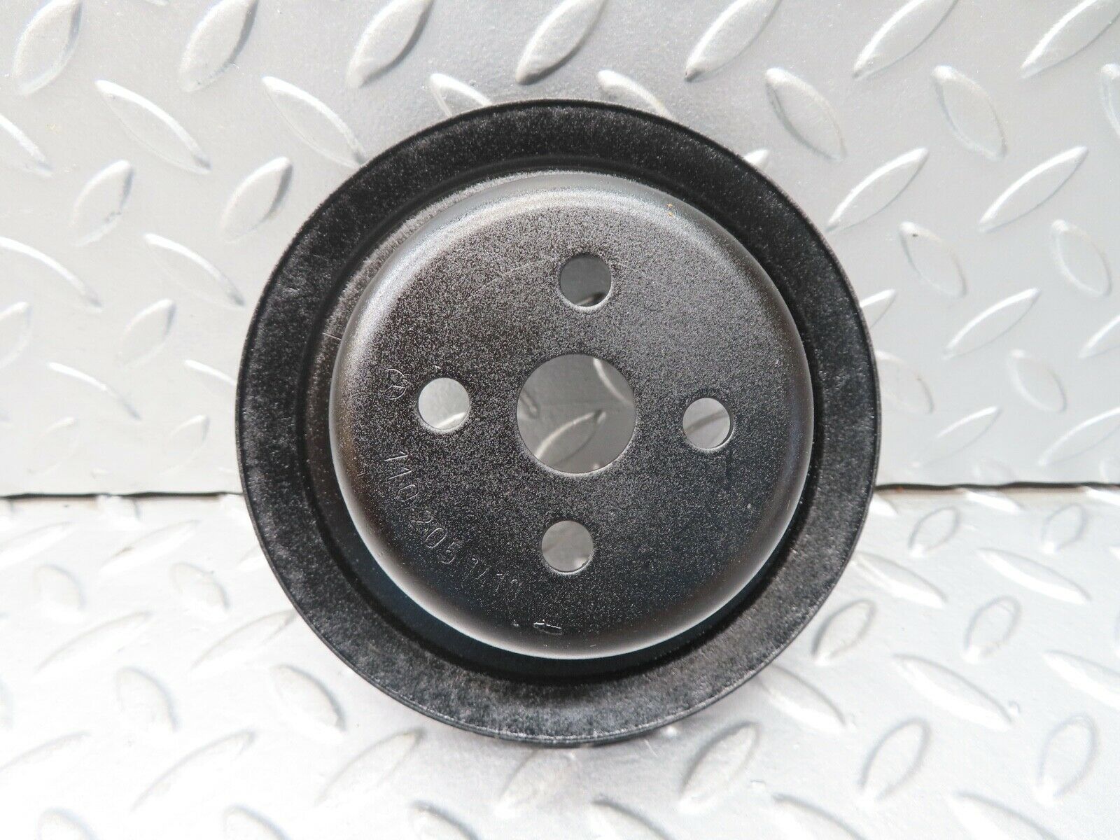 17047 Mercedes-Benz C123 280CE Coupe Water Pump Pulley 1102051410