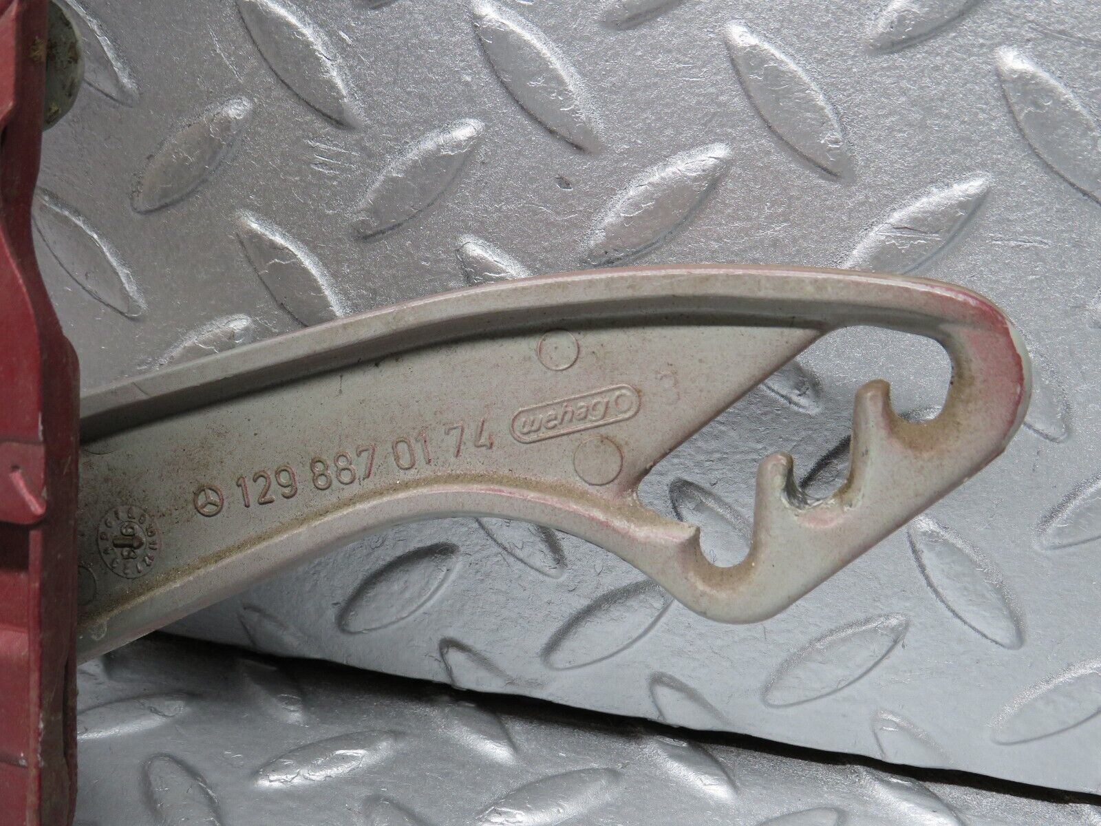 38555 Mercedes-Benz R129 280SL Coupe Bonnet Hinge Left 1298800128 1298870174