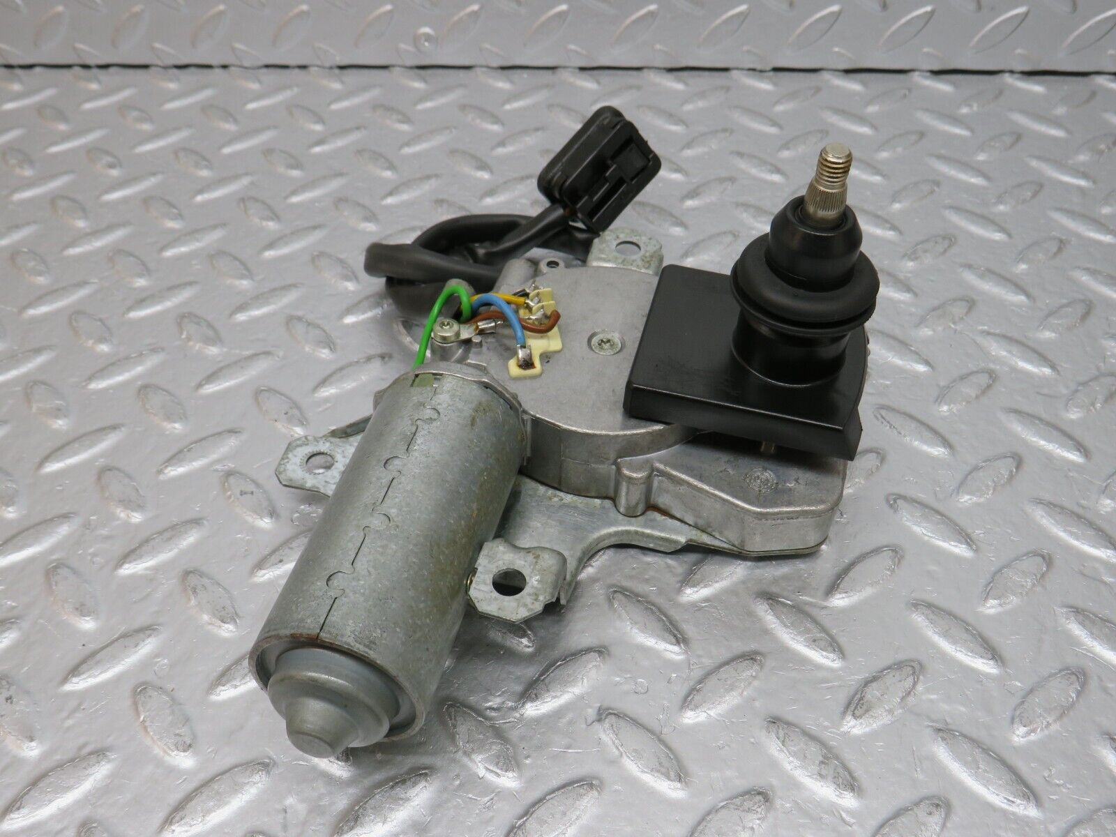 32432 Mercedes-Benz S124 300TE Wagon Rear Wiper Motor 0390201506 1248201242