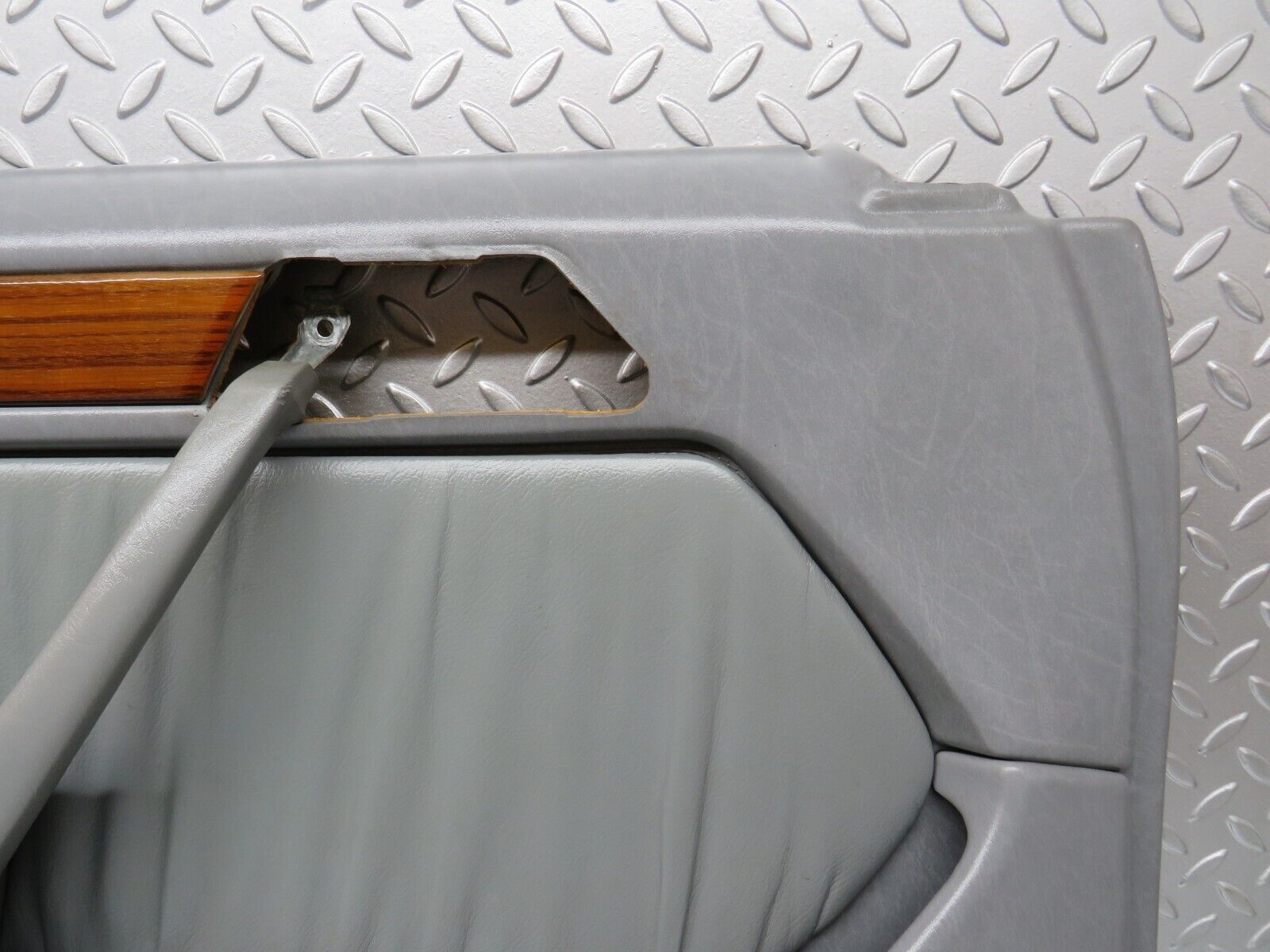 31179 Mercedes-Benz S124 220TE Wagon Front Left Door Card Grey