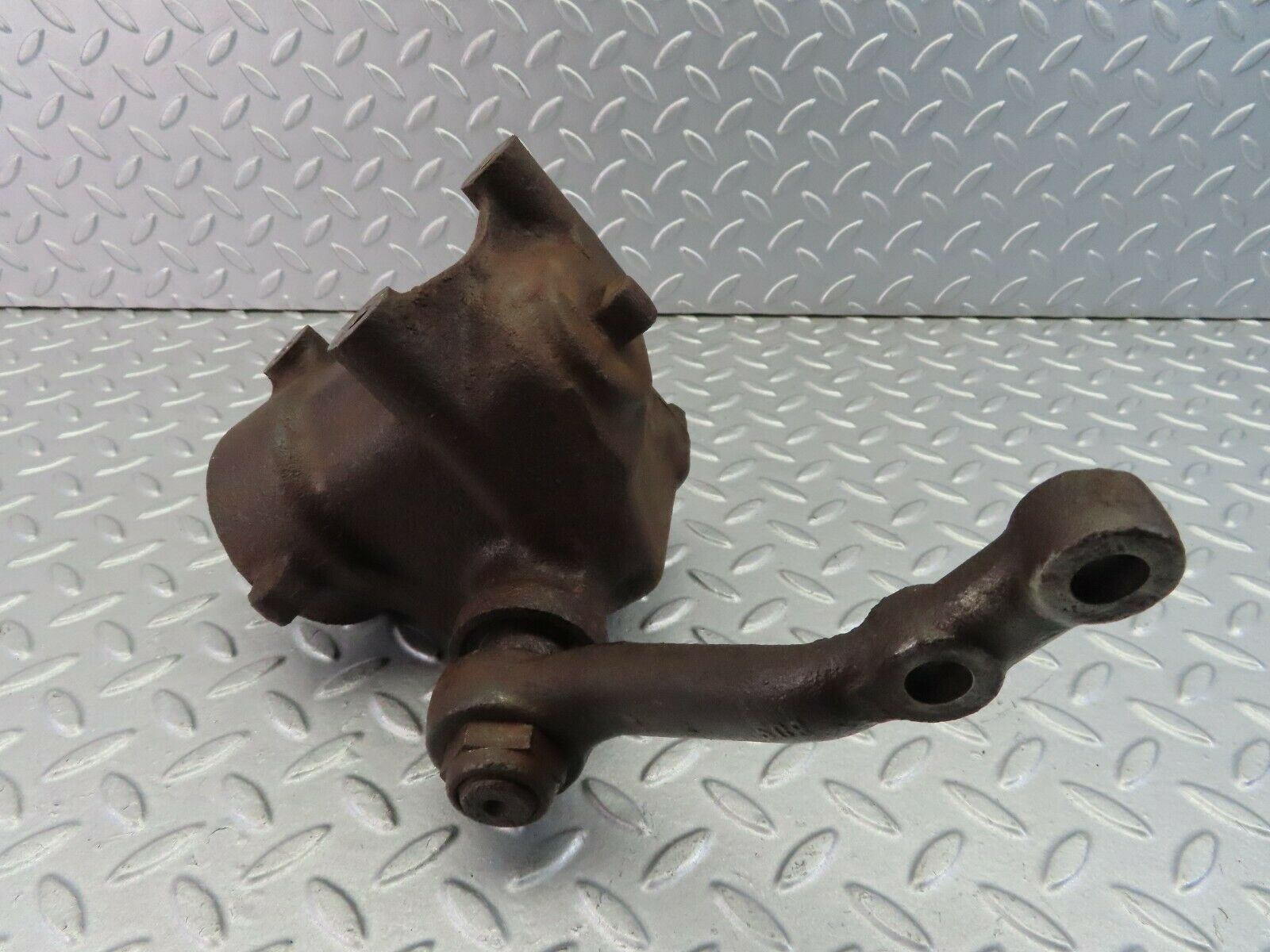 7979 Mercedes-Benz W115 220D Steering Box 1154610801