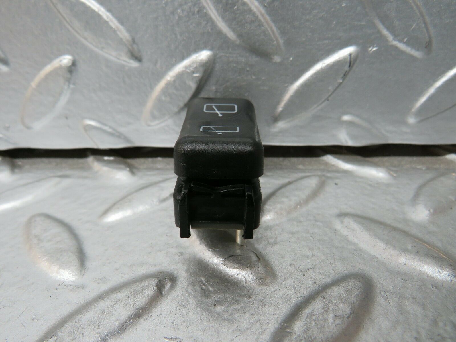 24292 Mercedes-Benz S124 220TE Wagon Windscreen Wiper Switch 1248210151