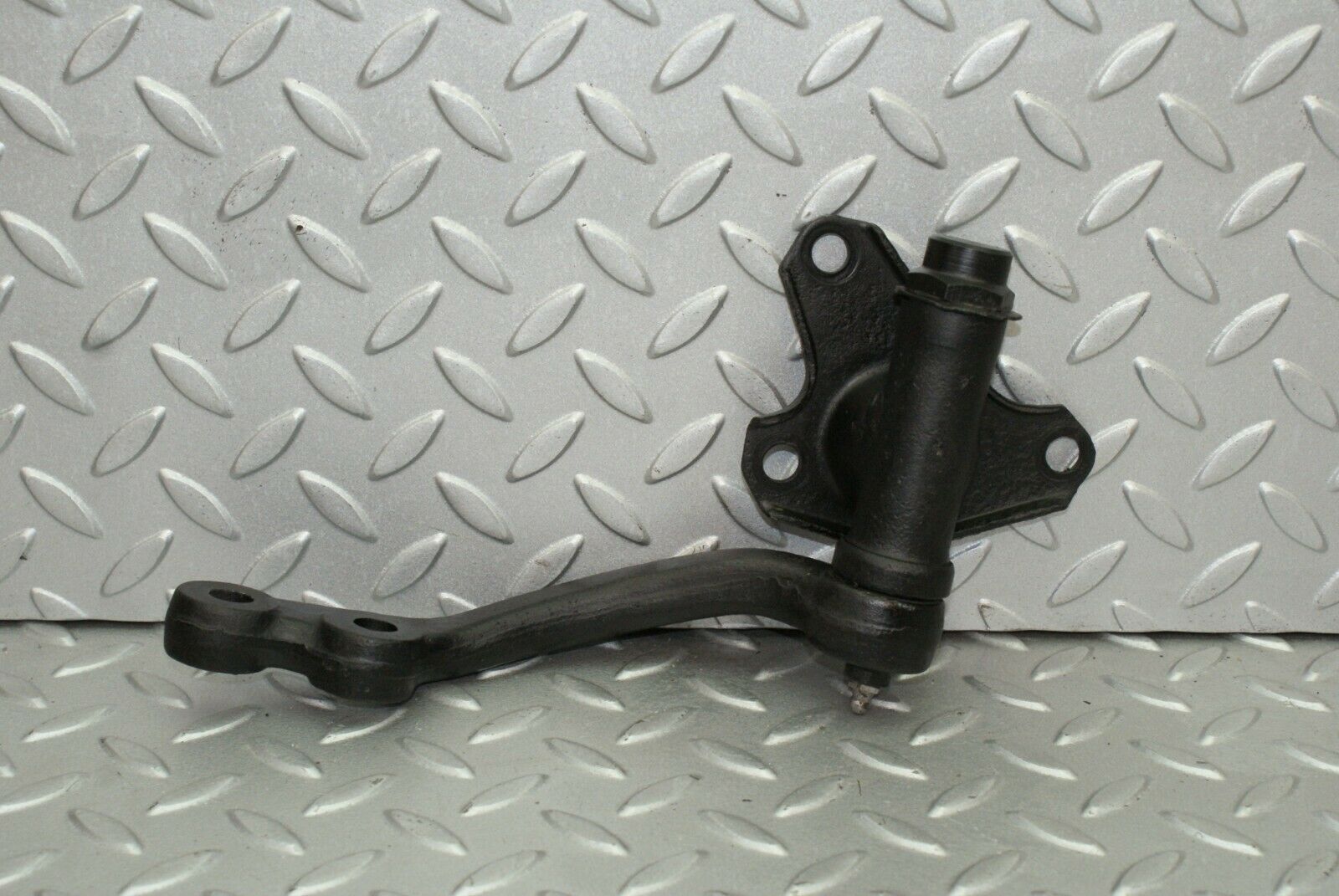 2599 Mercedes-Benz W116 350SE Steering Arm Intermediate
