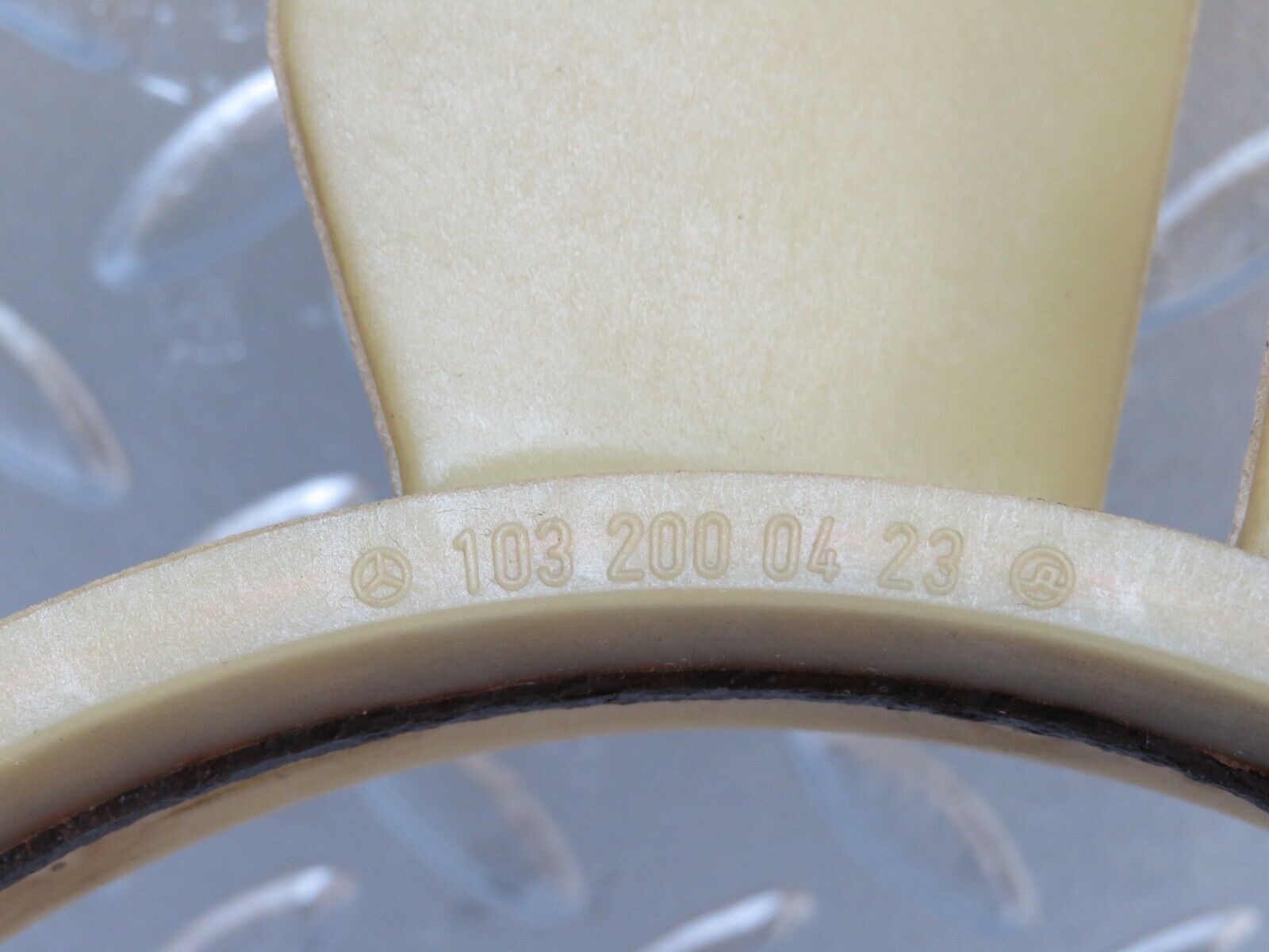 25756 Mercedes-Benz W124 280E Engine Cooling Fan 1032000423