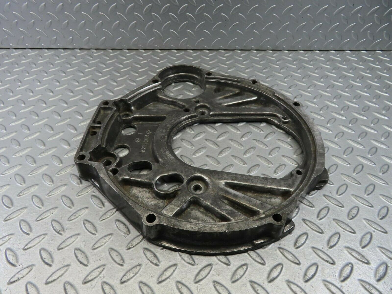 8965 Mercedes-Benz W108 Gearbox Flange 6210110445