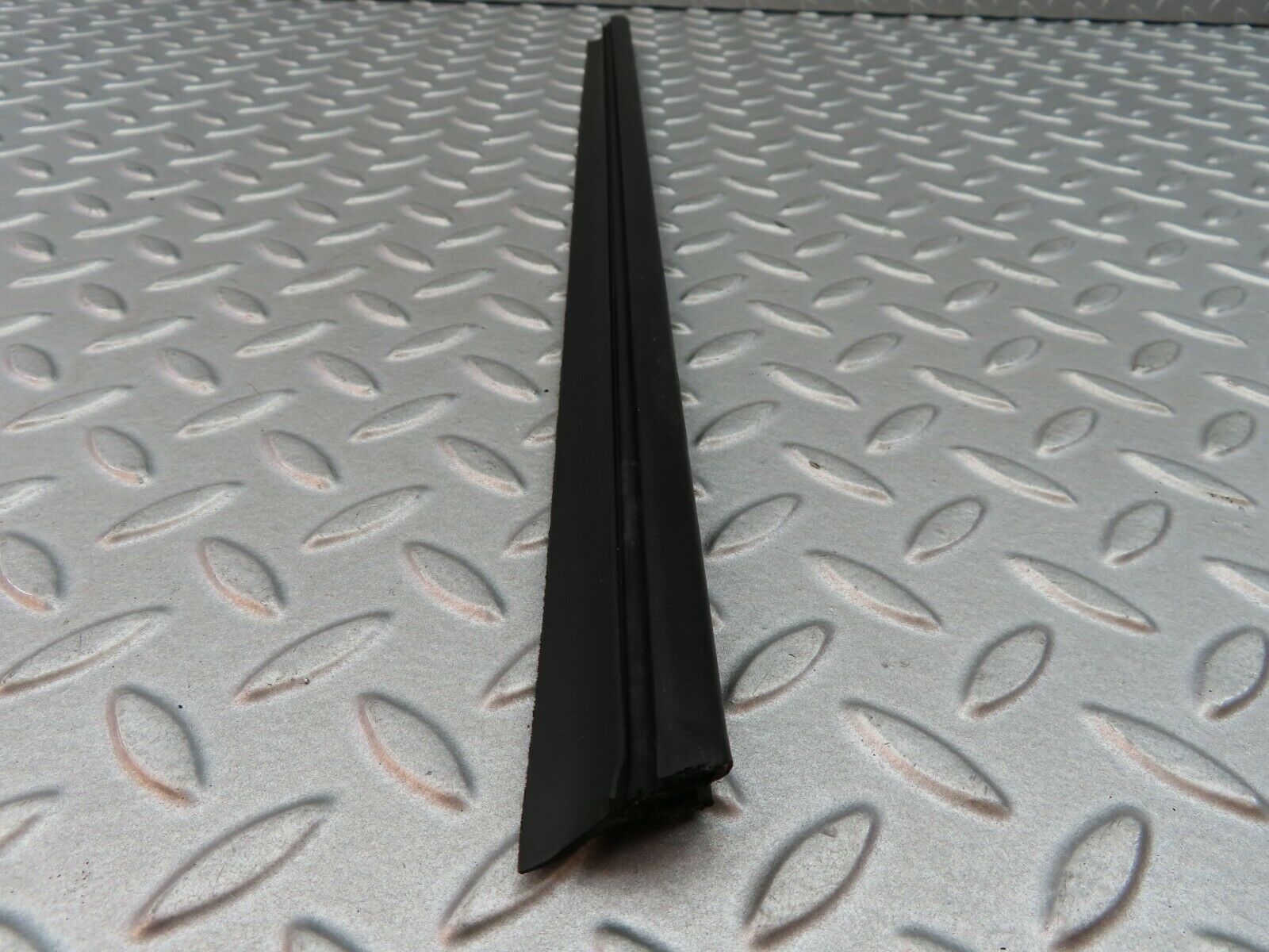 5990 Mercedes-Benz W123 200 Exterior Door Seal Rubber Rear Right