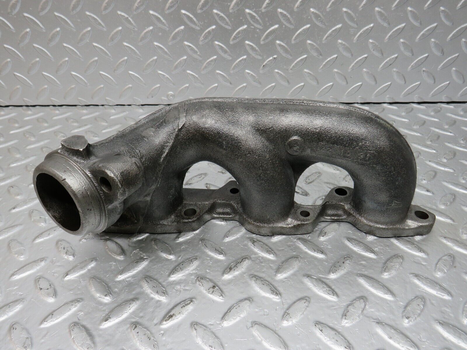 33101 Mercedes-Benz R129 300SL Exhaust Manifold Cylinder 4-6 1031422202
