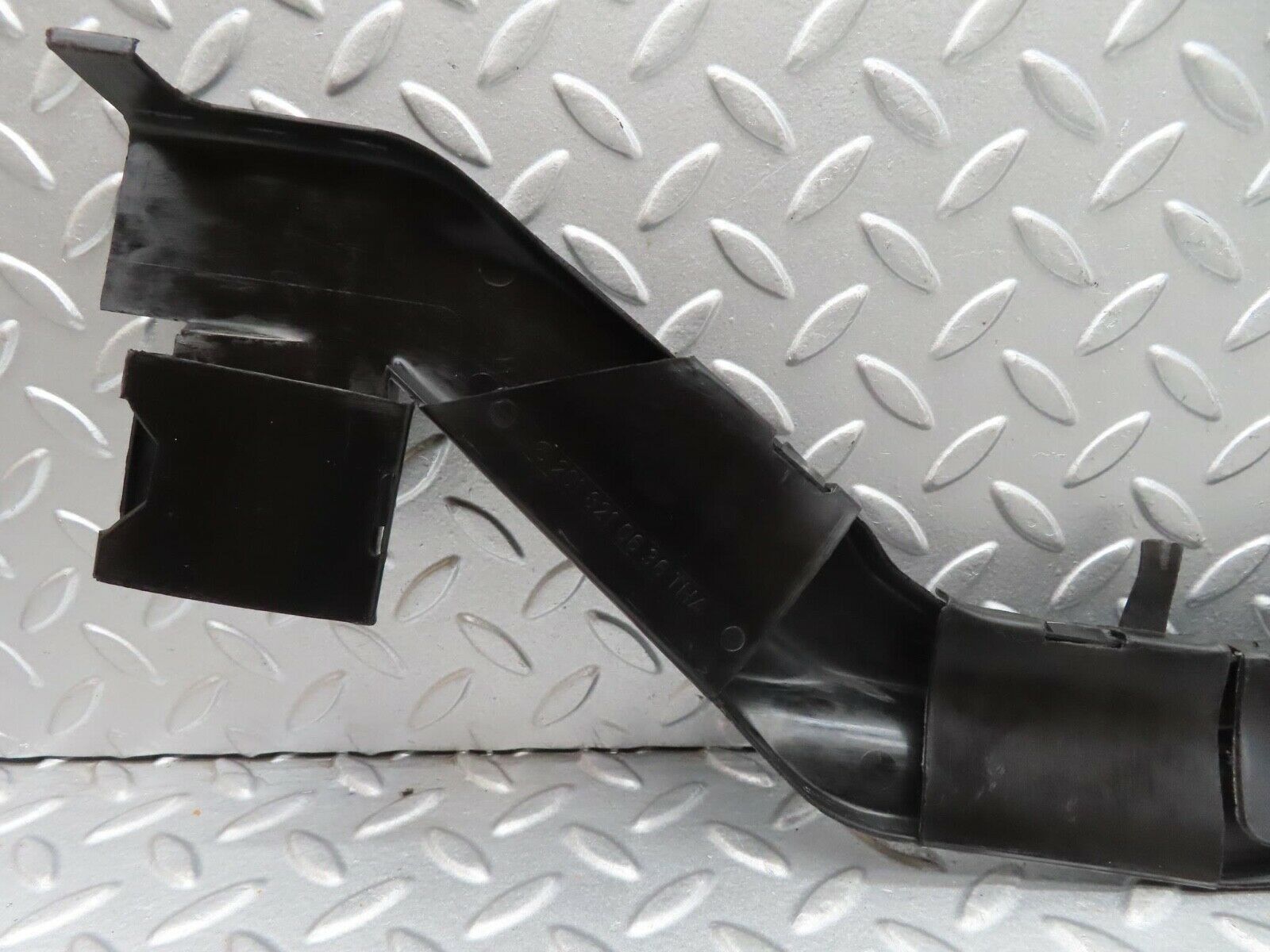 14676 Mercedes-Benz W201 190E Cable Channel Cover Right Side 2018210636