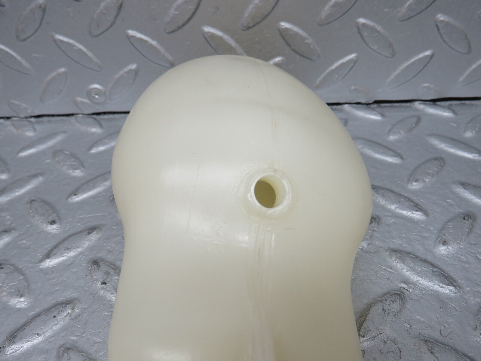 35998 Mercedes-Benz W126 420SE Vacuum Reservoir Tank