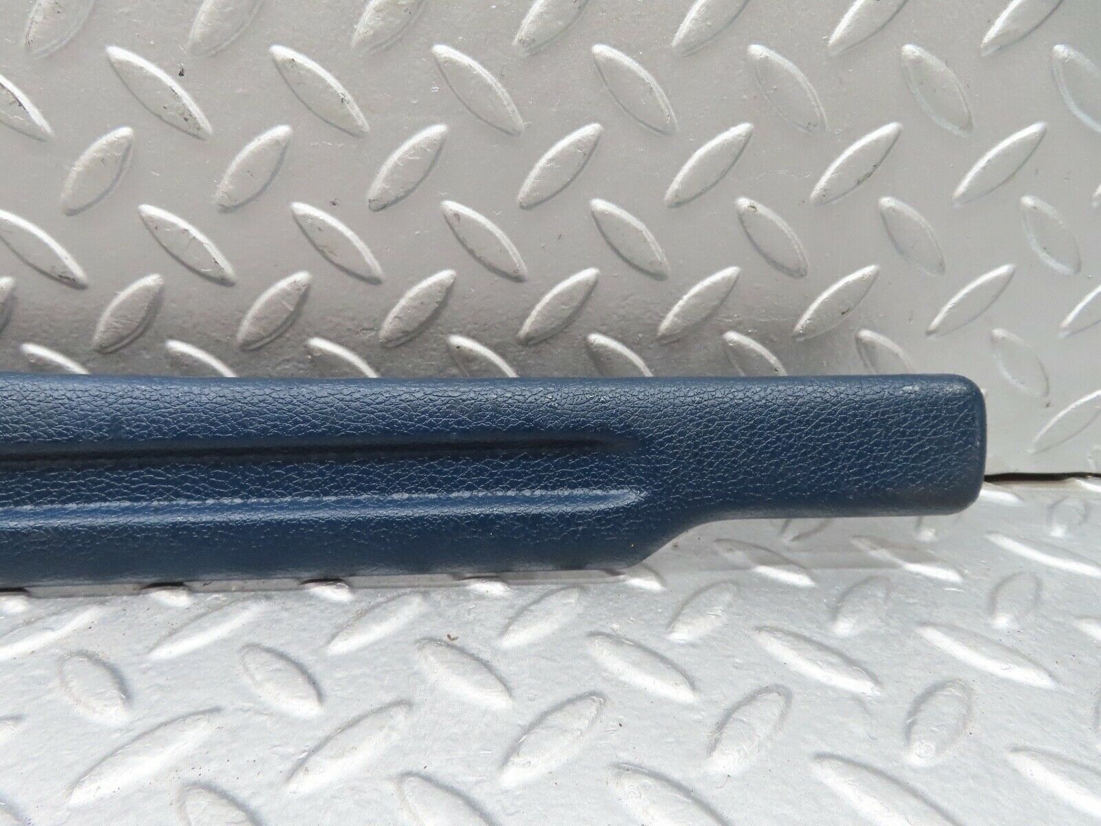 18134 Mercedes-Benz W123 200 Front Seat Cover Trim Left Side Blue 1239190120