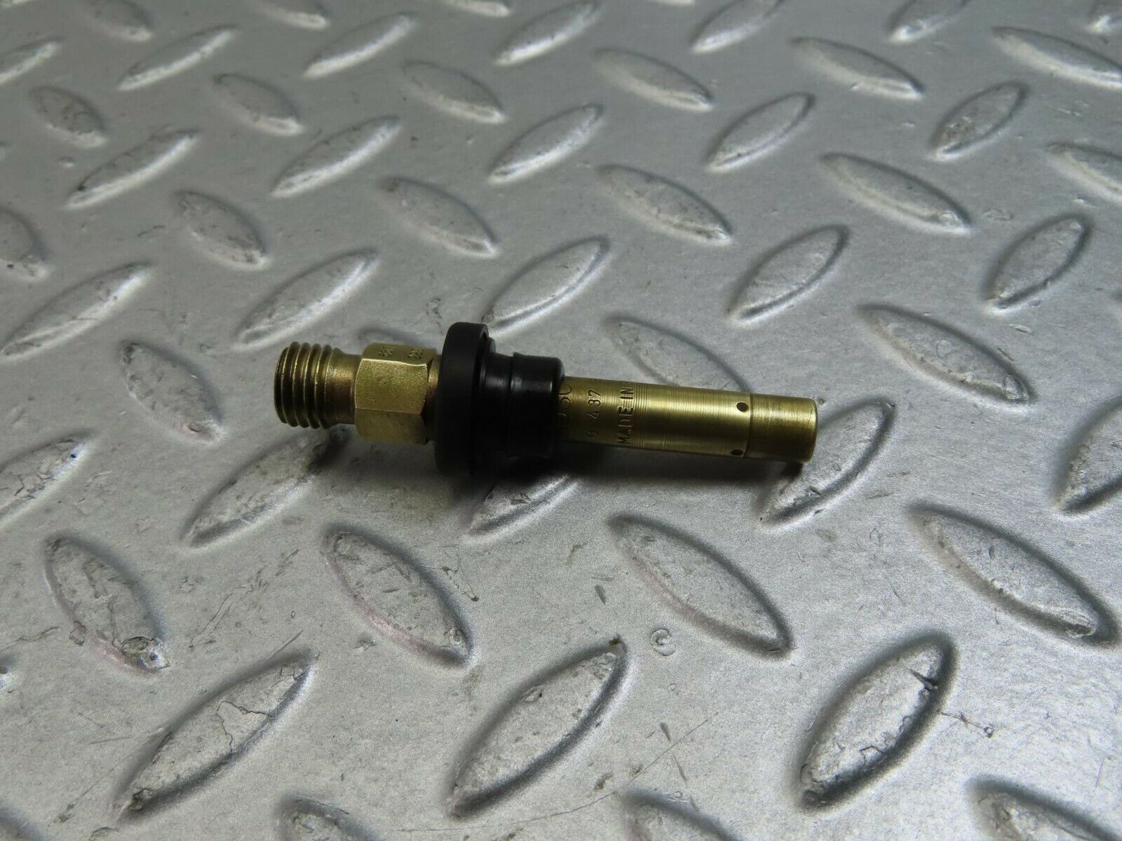 9465 Mercedes-Benz C124 300CE Coupe Fuel Injector Bosch 0437502010