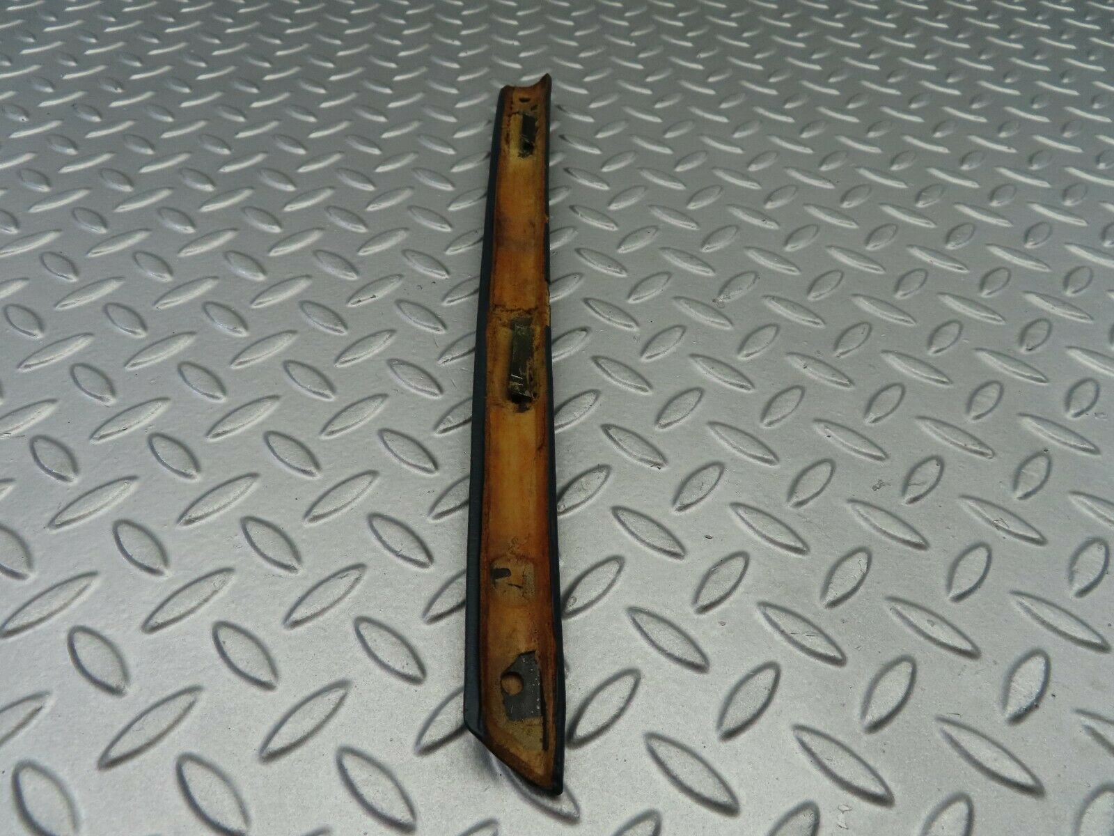 6909 Mercedes-Benz C107 350SLC Coupe Interior Rear Left Quarter Window Cover